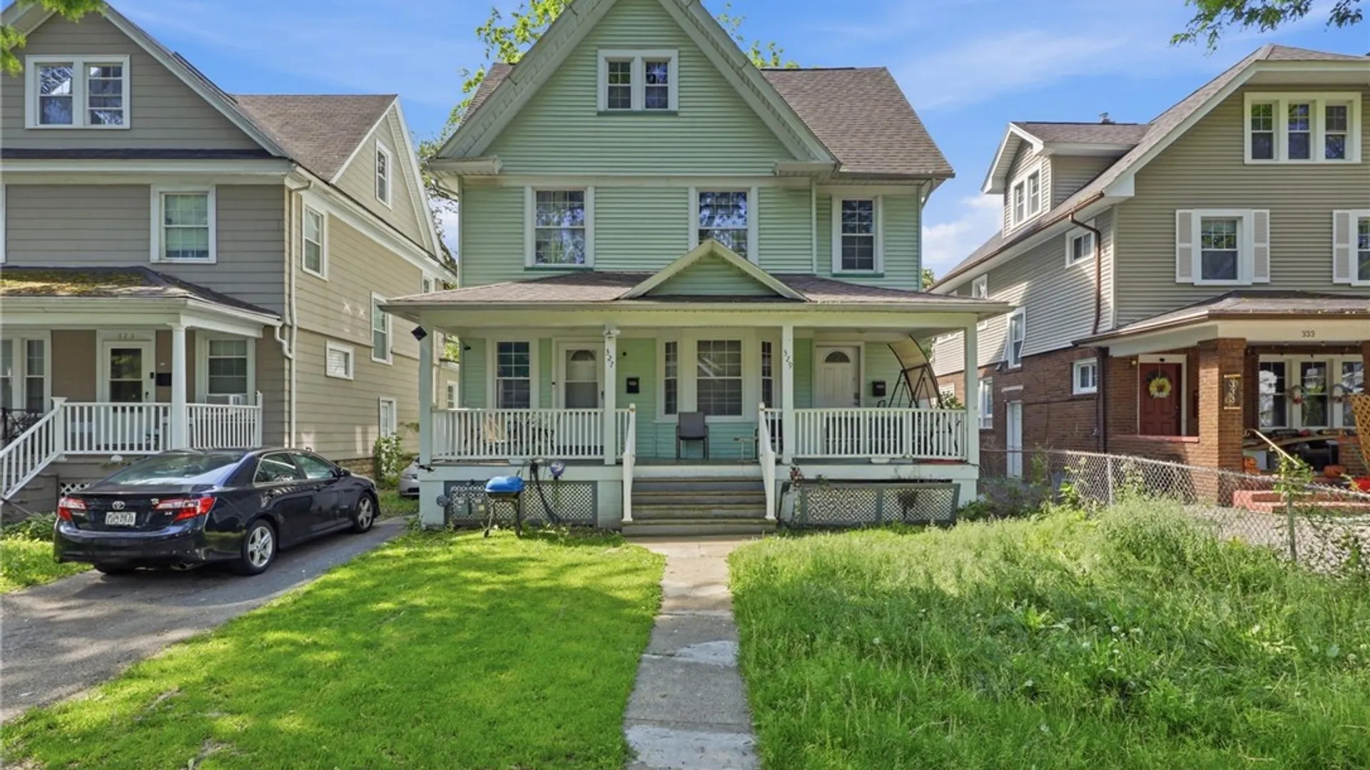 Property at 327 Selye Terrace, Rochester, NY 14613 3