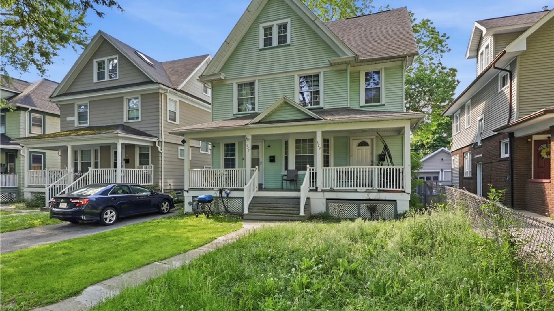 Property at 327 Selye Terrace, Rochester, NY 14613 4