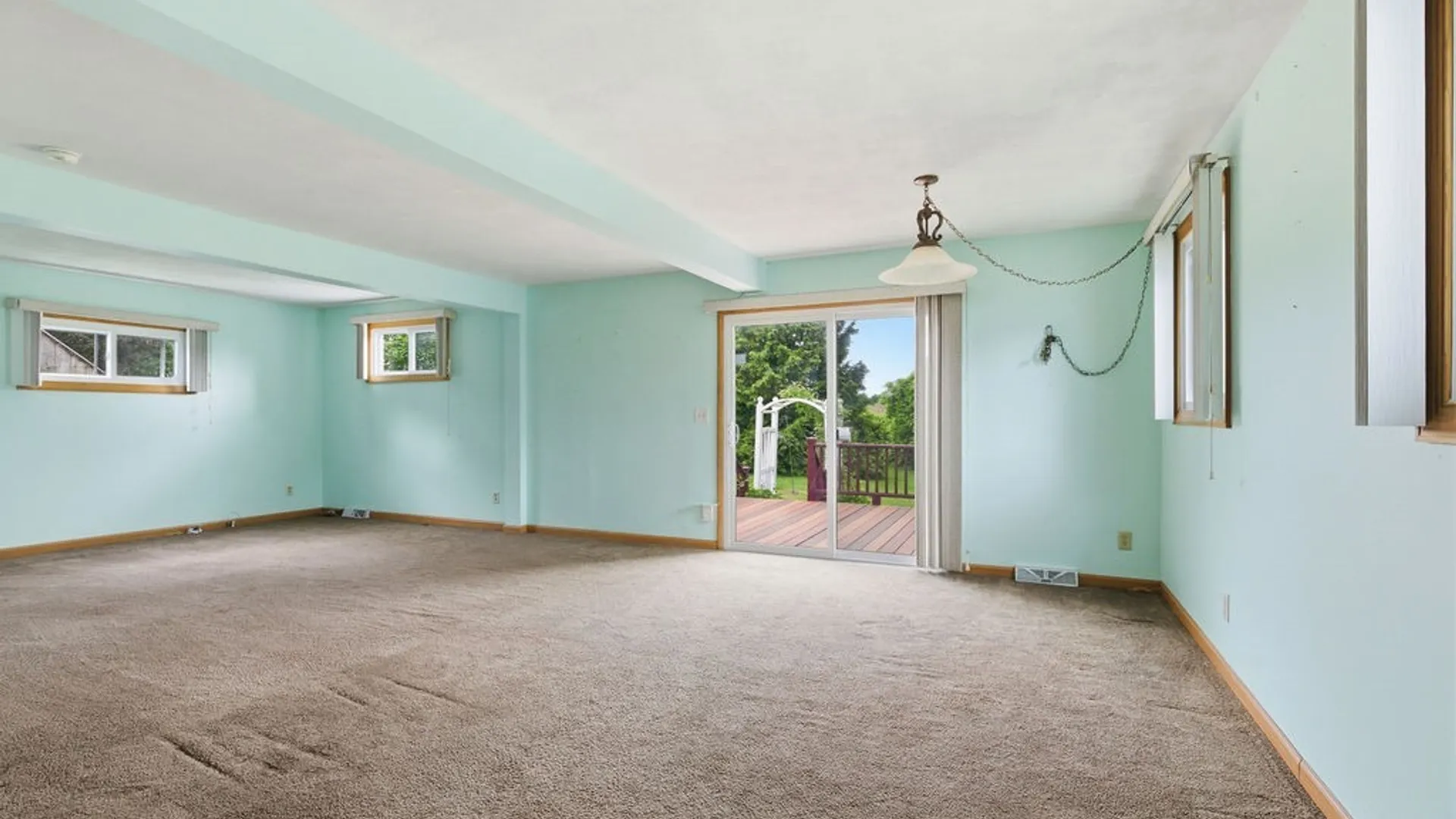 Property at 317 Vanida Drive, Camillus, NY 13031 12