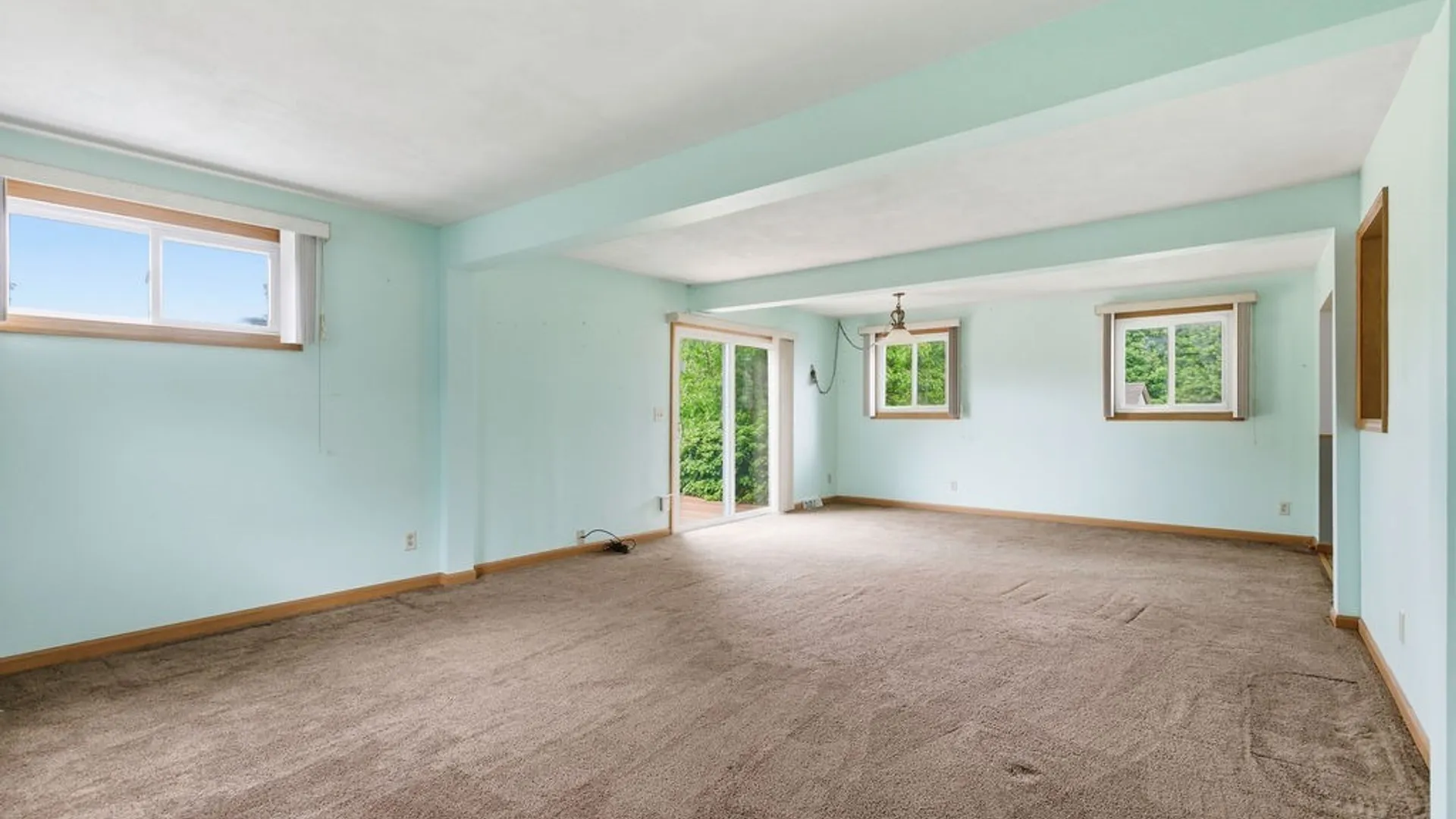 Property at 317 Vanida Drive, Camillus, NY 13031 16