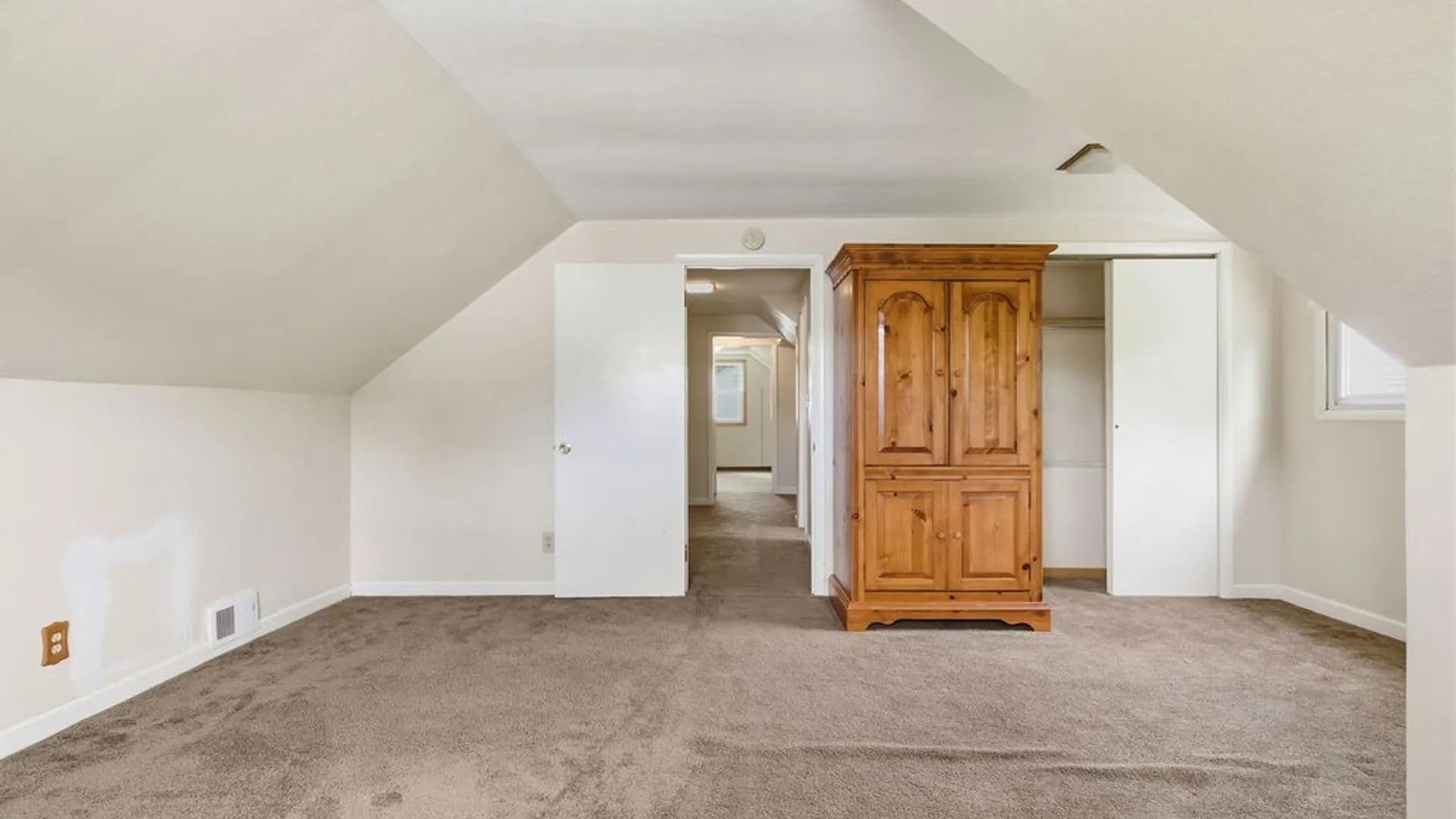 Property at 317 Vanida Drive, Camillus, NY 13031 23
