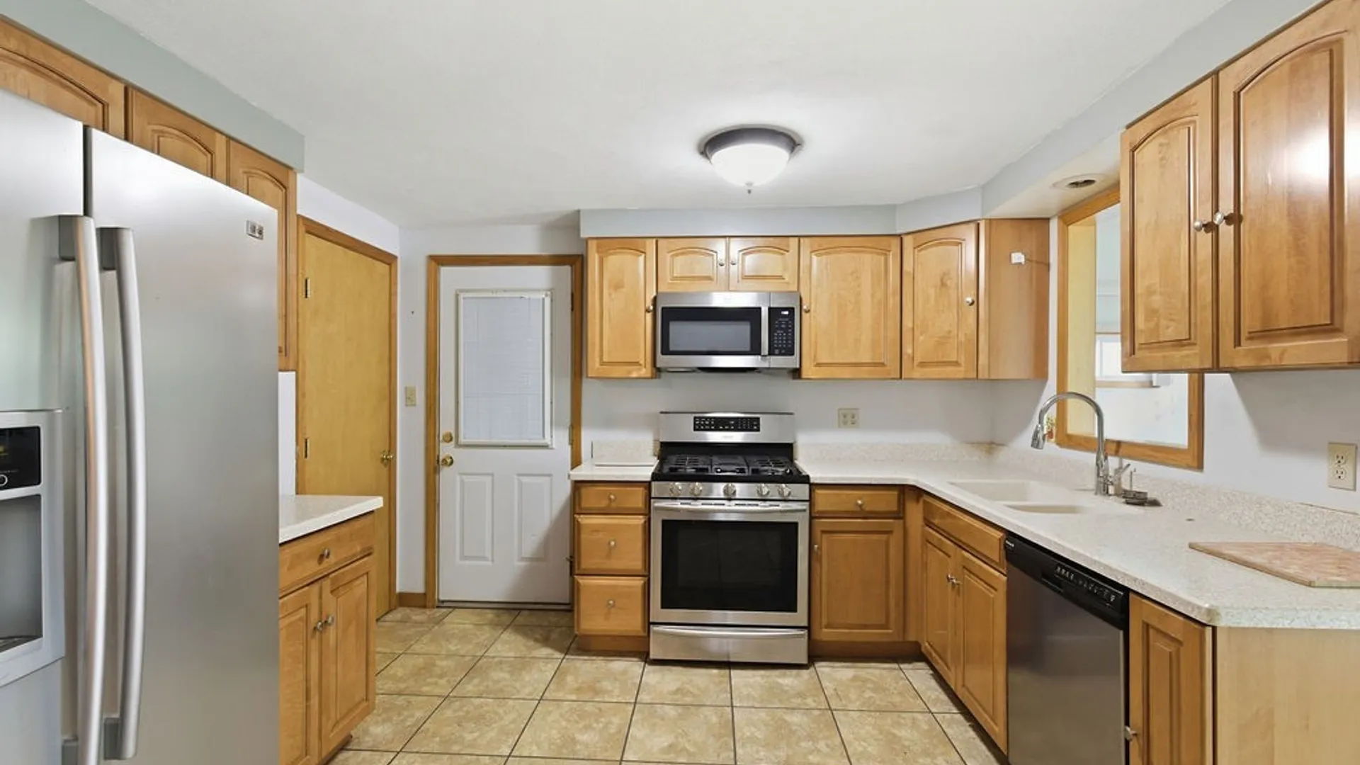 Property at 317 Vanida Drive, Camillus, NY 13031 7