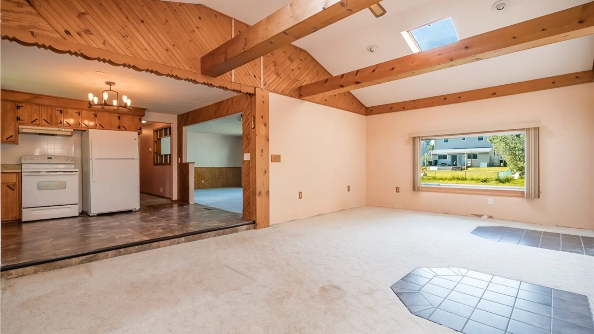 Property at 105 Ashford Court, Salina, NY 13211 3