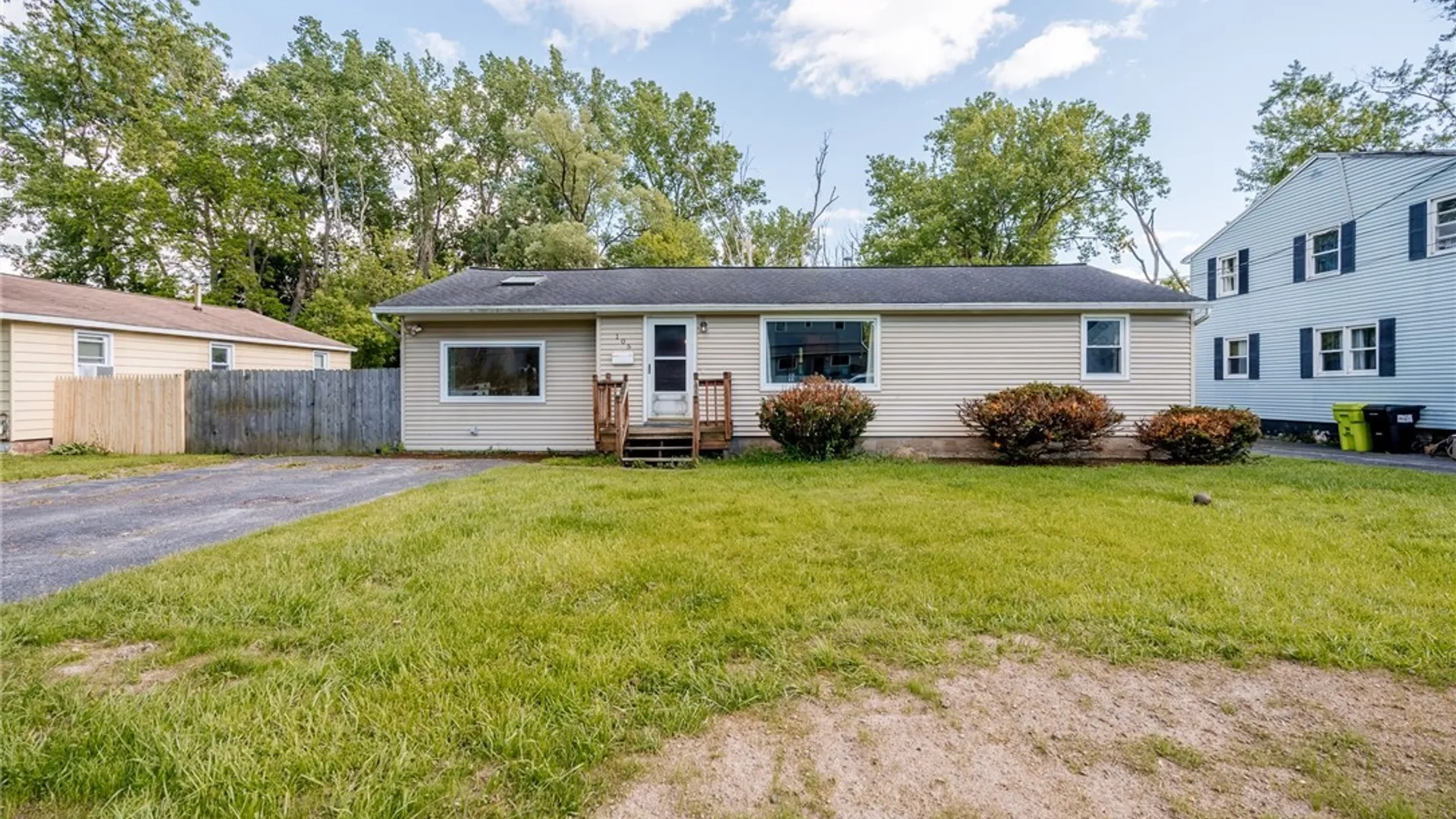 Property at 105 Ashford Court, Salina, NY 13211 6