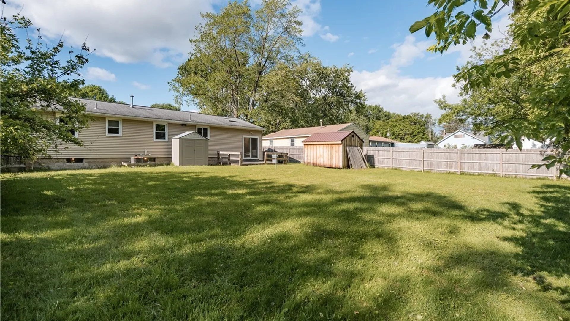 Property at 105 Ashford Court, Salina, NY 13211 35