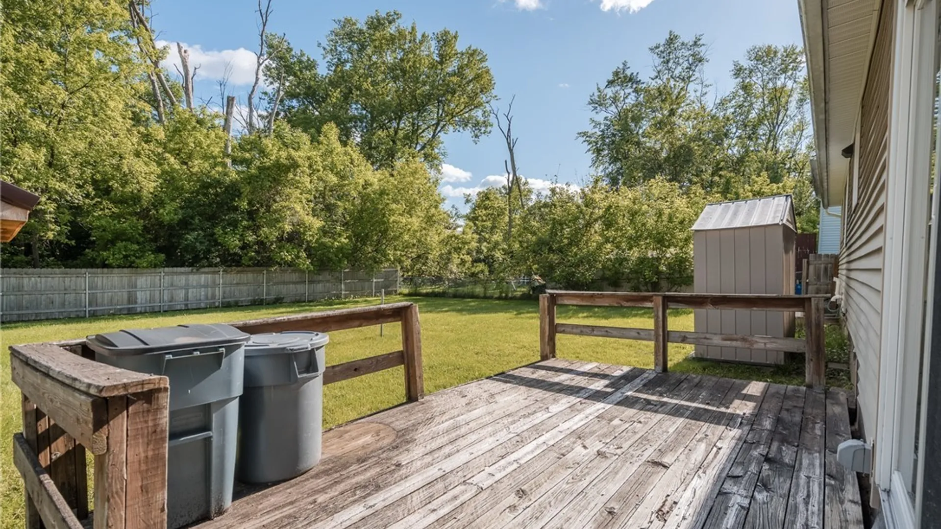 Property at 105 Ashford Court, Salina, NY 13211 37