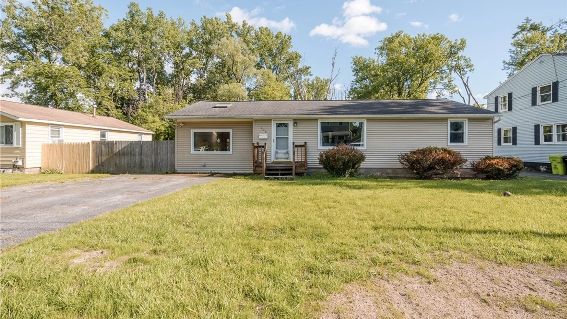 Property at 105 Ashford Court, Salina, NY 13211 33