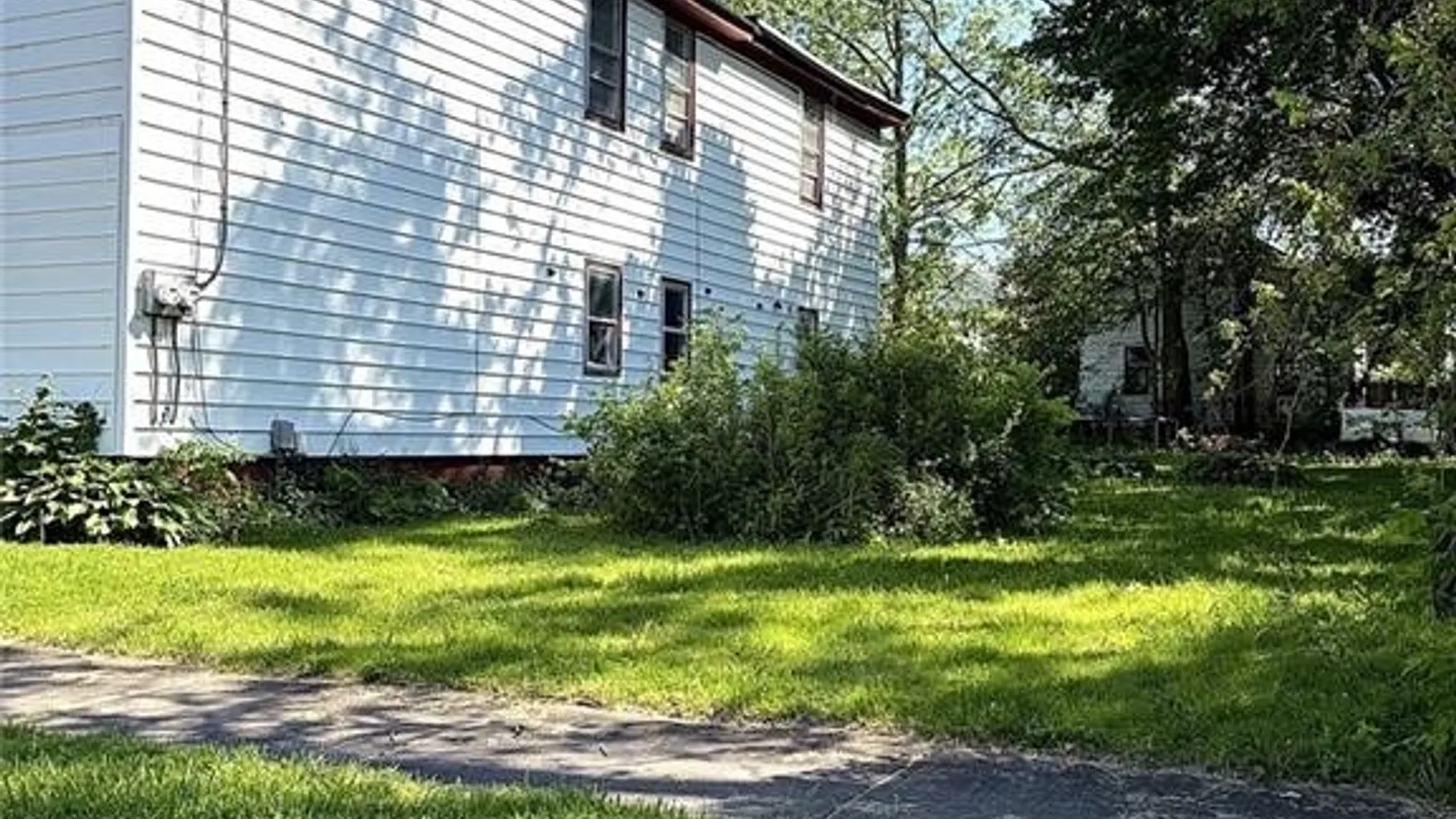Property at 746 Mary Street, Utica, NY 13501 4