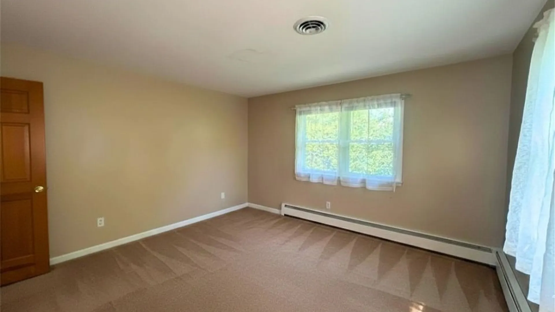 Property at 3763 Seneca Tpke Turnpike, Lenox, NY 13032 22