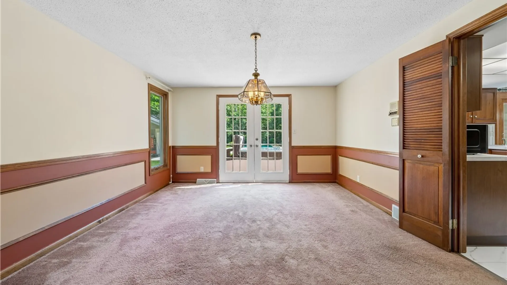 Property at 140 S Jerge Drive, Elma, NY 14059 8