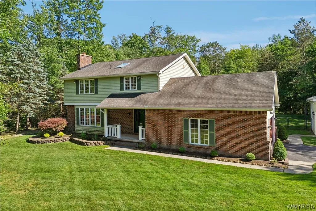 Property at 140 S Jerge Drive, Elma, NY 14059