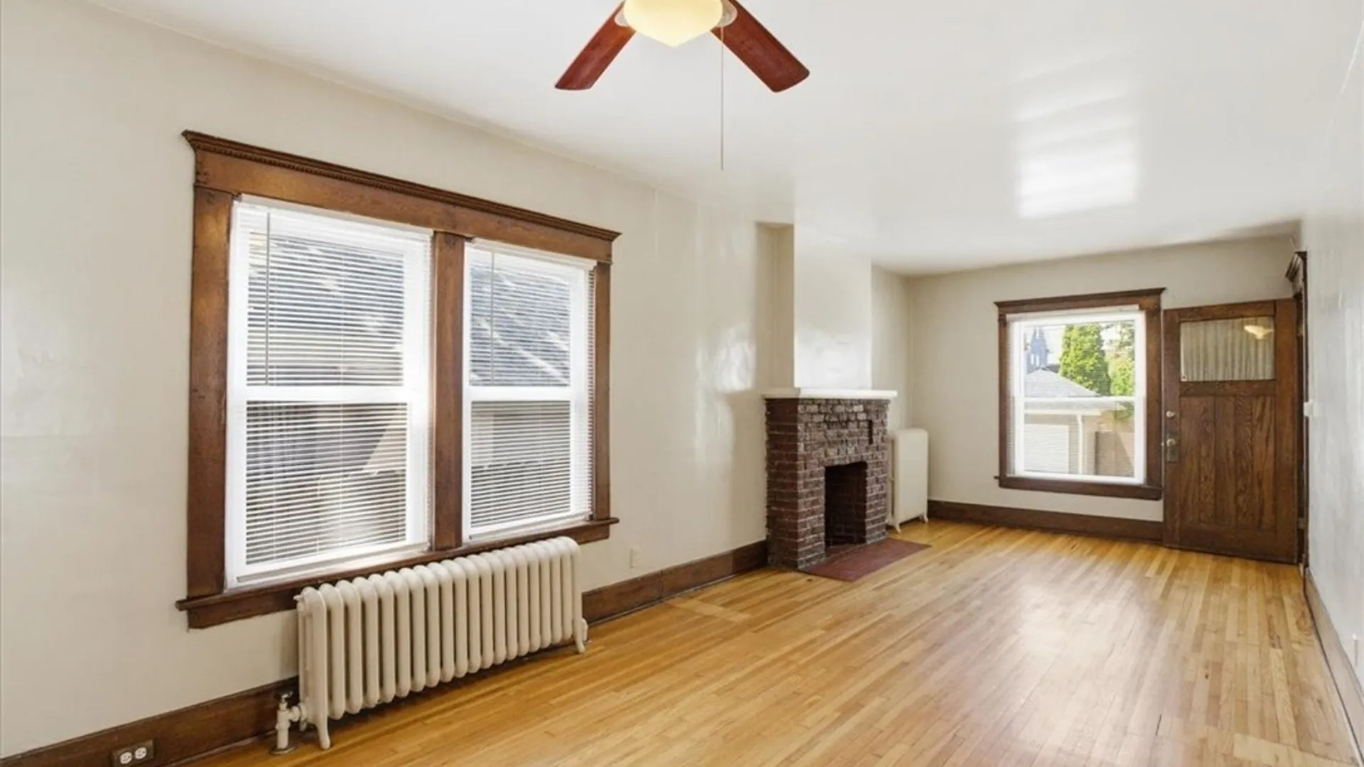Property at 11 Cleveburn Place, Buffalo, NY 14222 6
