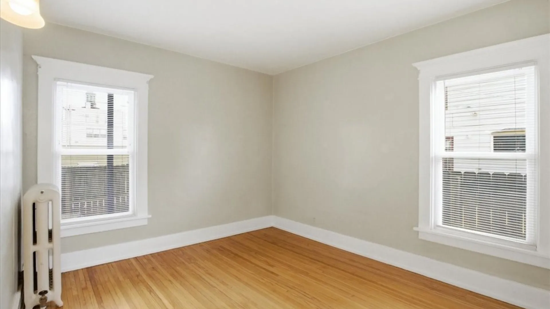 Property at 11 Cleveburn Place, Buffalo, NY 14222 9