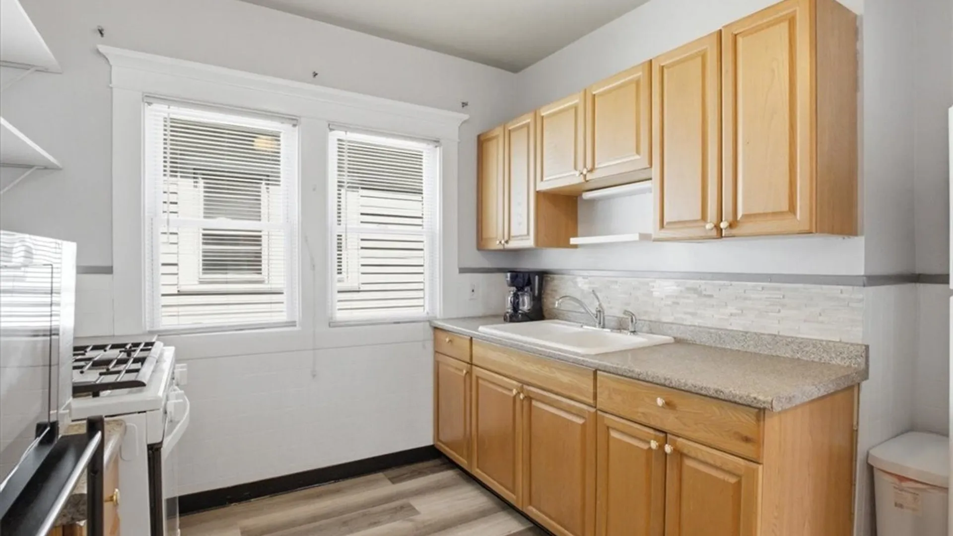 Property at 11 Cleveburn Place, Buffalo, NY 14222 23