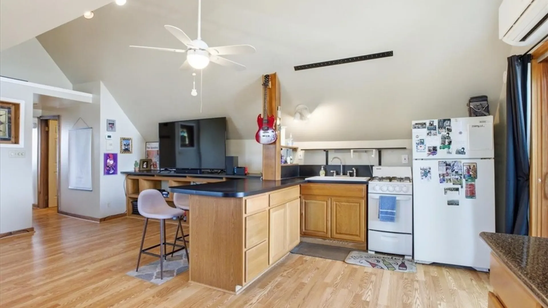 Property at 11 Cleveburn Place, Buffalo, NY 14222 35