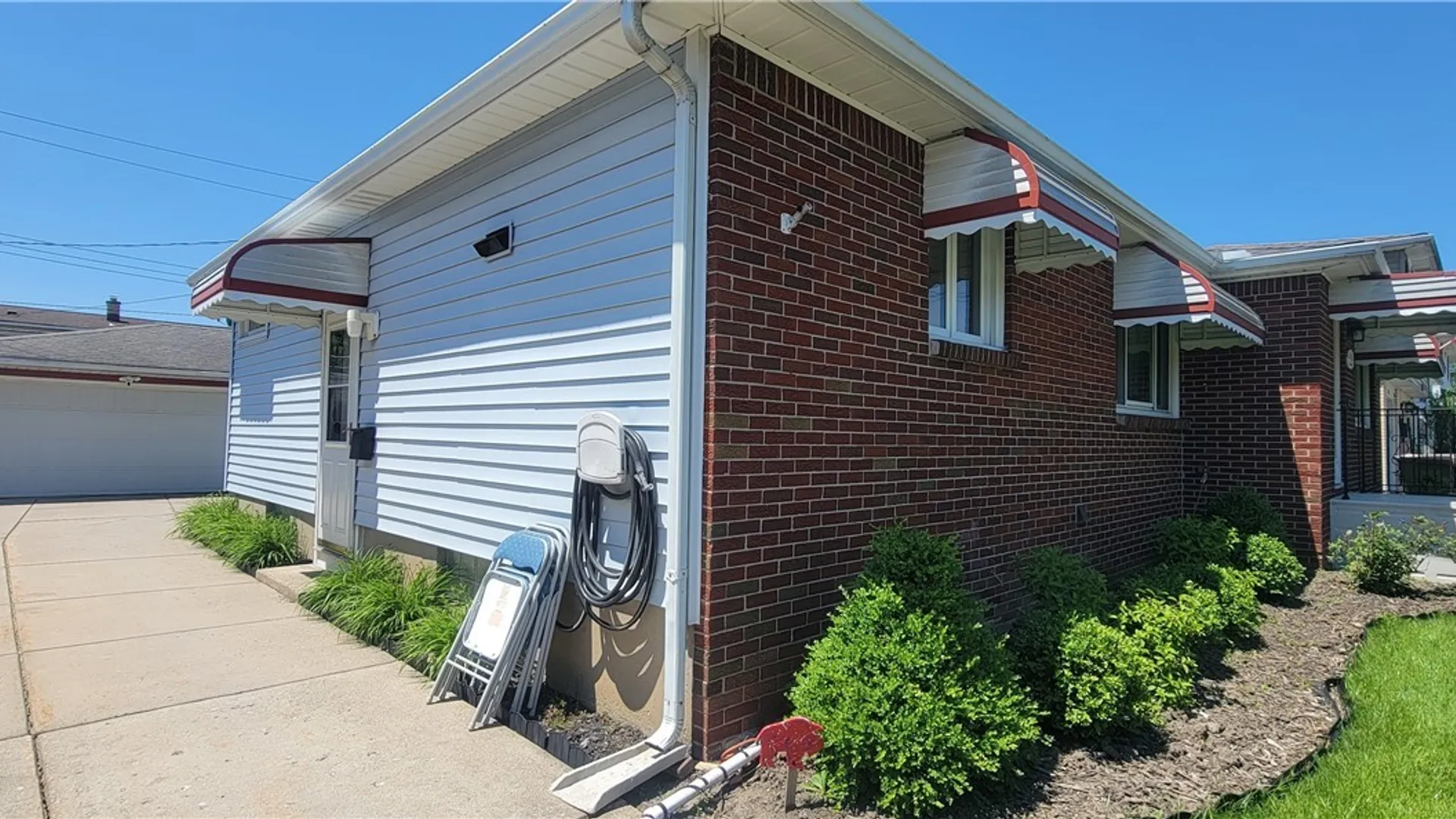 Property at 39 Angela Lane, Cheektowaga, NY 14225 9
