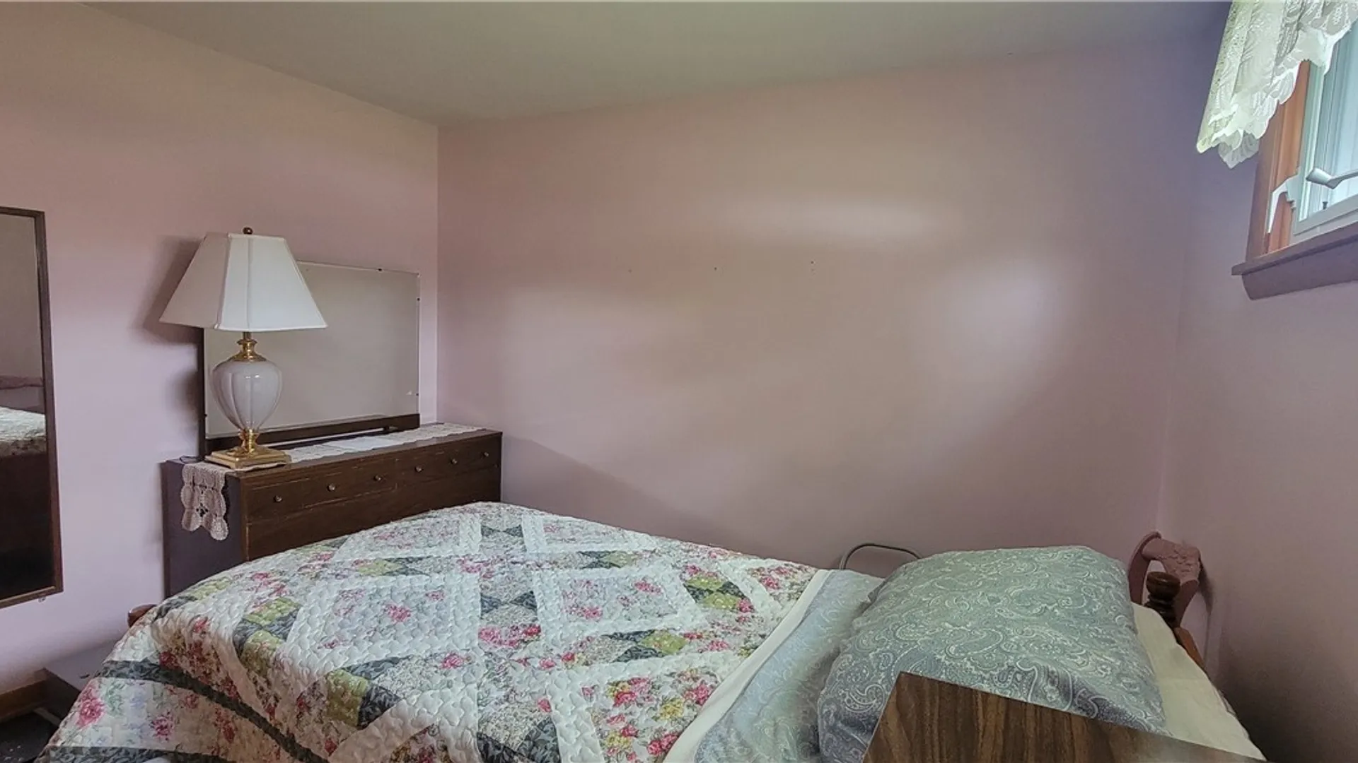 Property at 39 Angela Lane, Cheektowaga, NY 14225 17