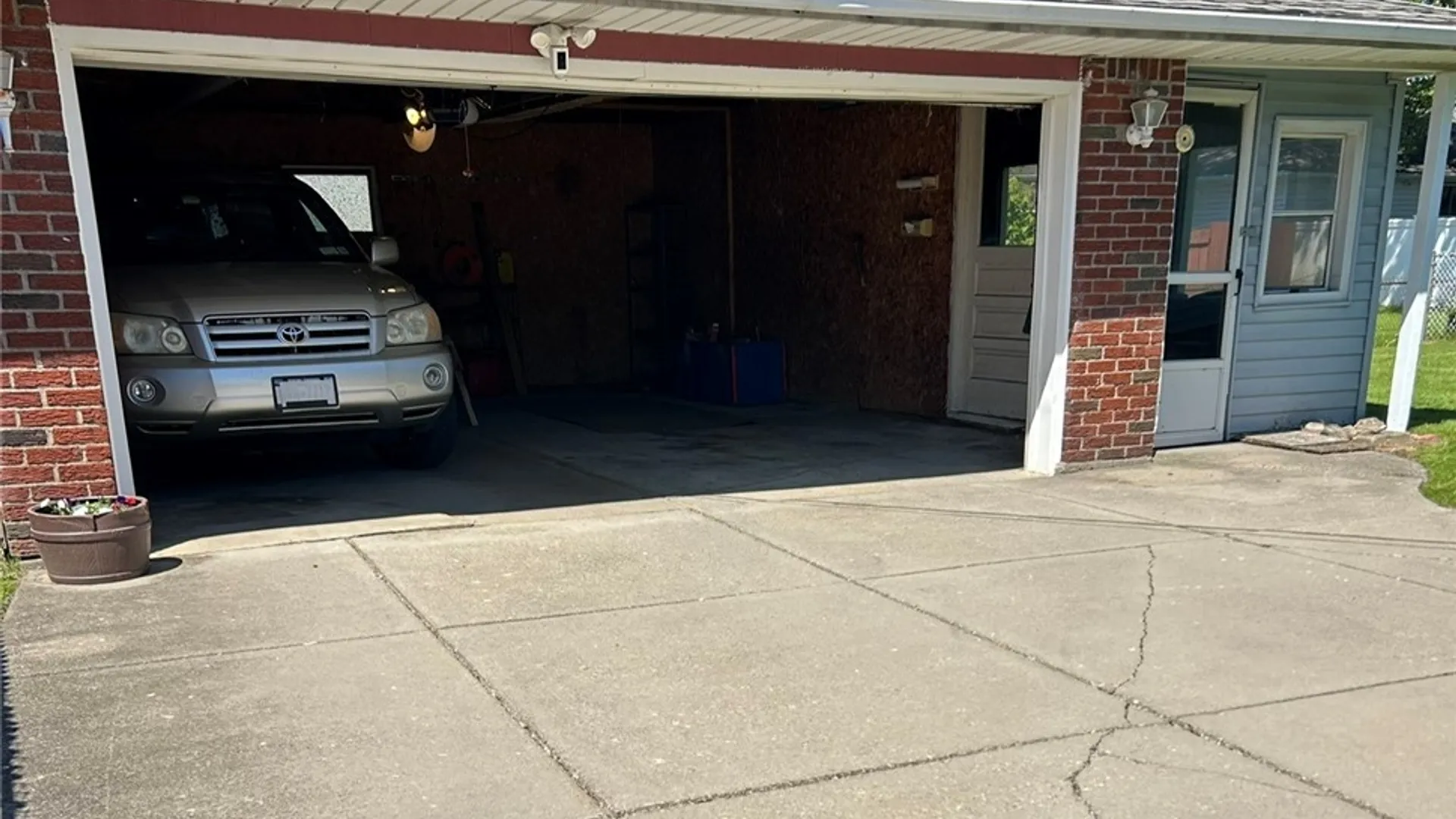 Property at 39 Angela Lane, Cheektowaga, NY 14225 33