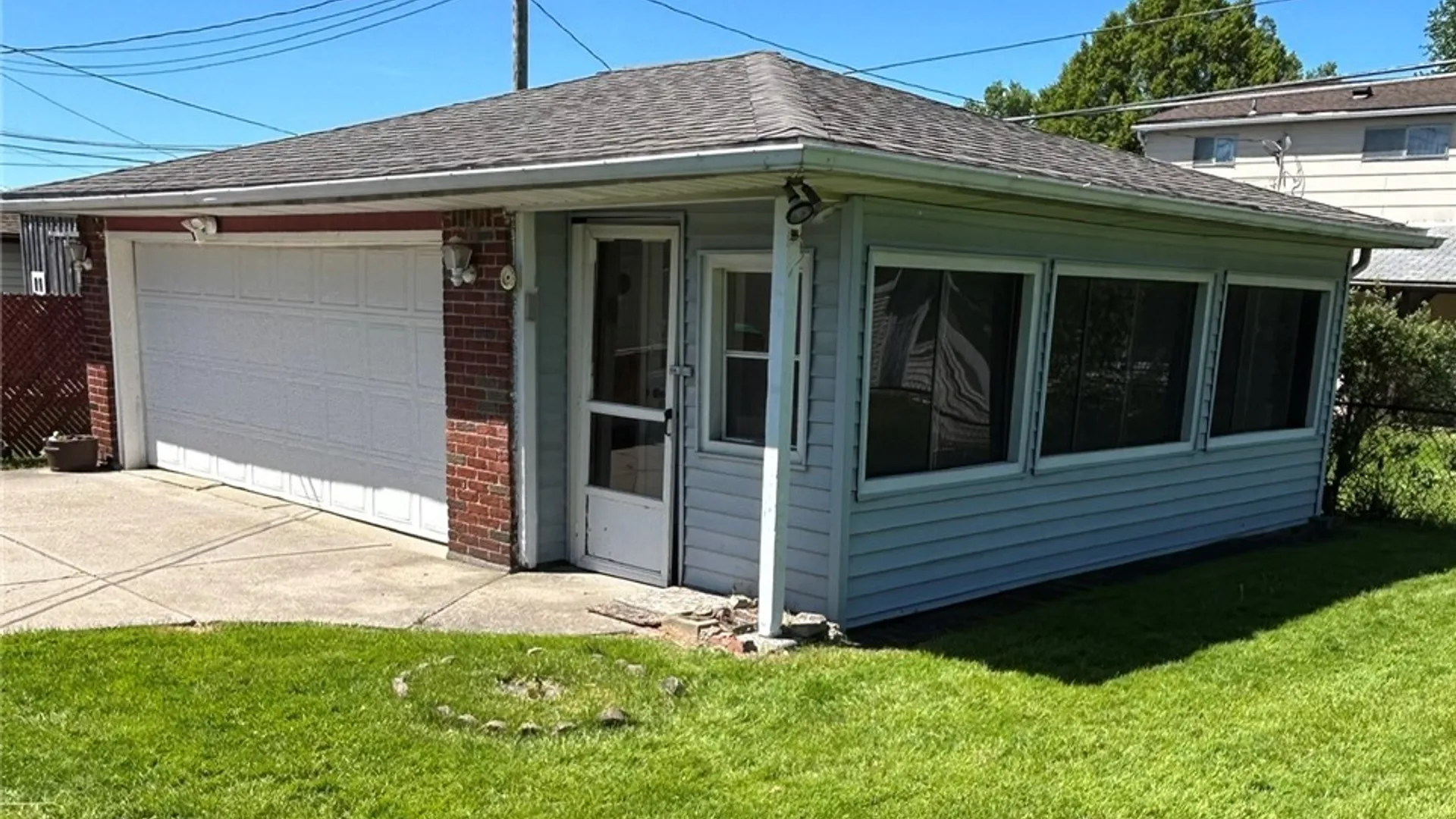 Property at 39 Angela Lane, Cheektowaga, NY 14225 35