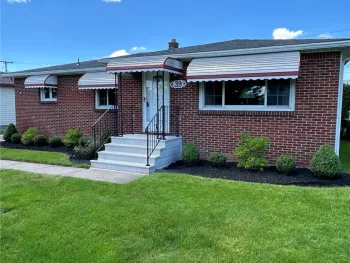 Property at 39 Angela Lane, Cheektowaga, NY 14225