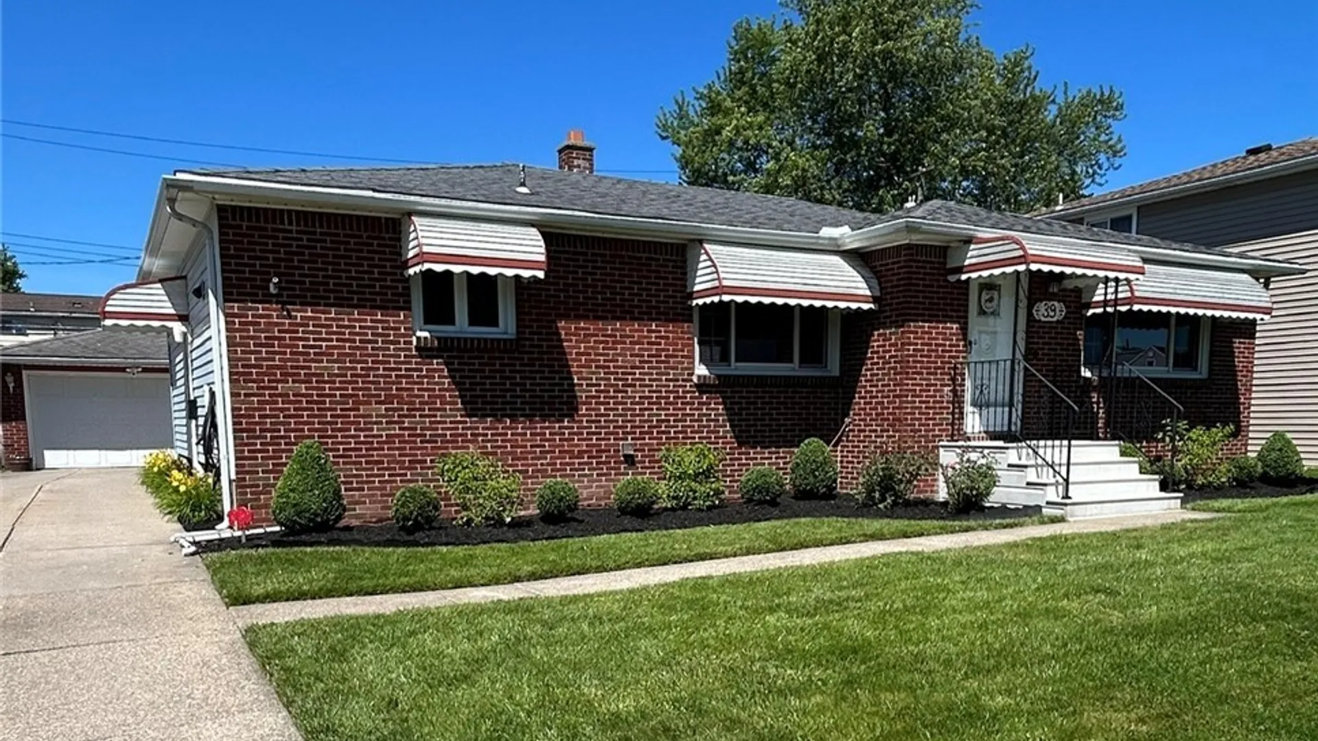 Property at 39 Angela Lane, Cheektowaga, NY 14225 7