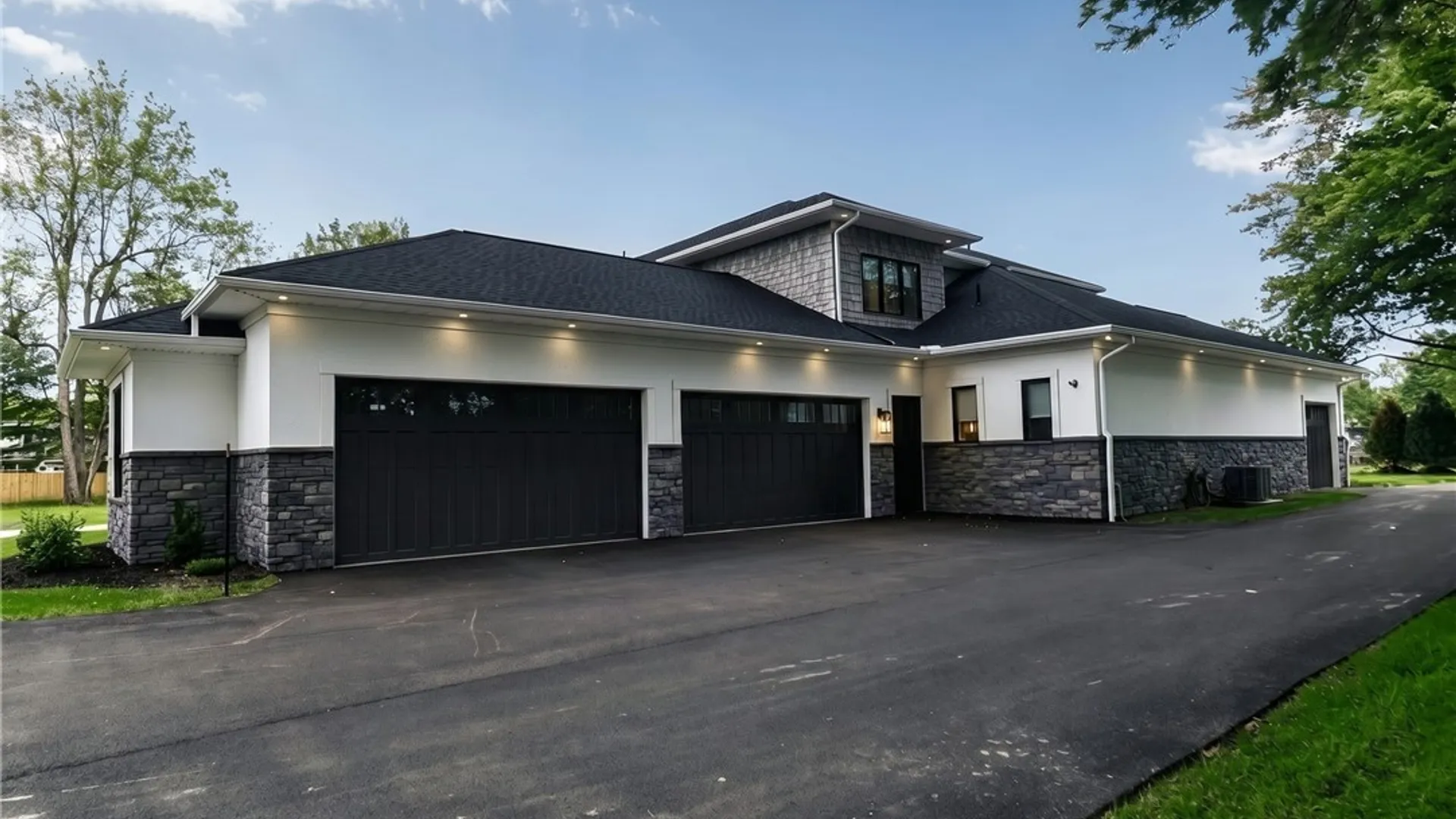 Property at 11 Sanctuary Court, Amherst, NY 14221 5