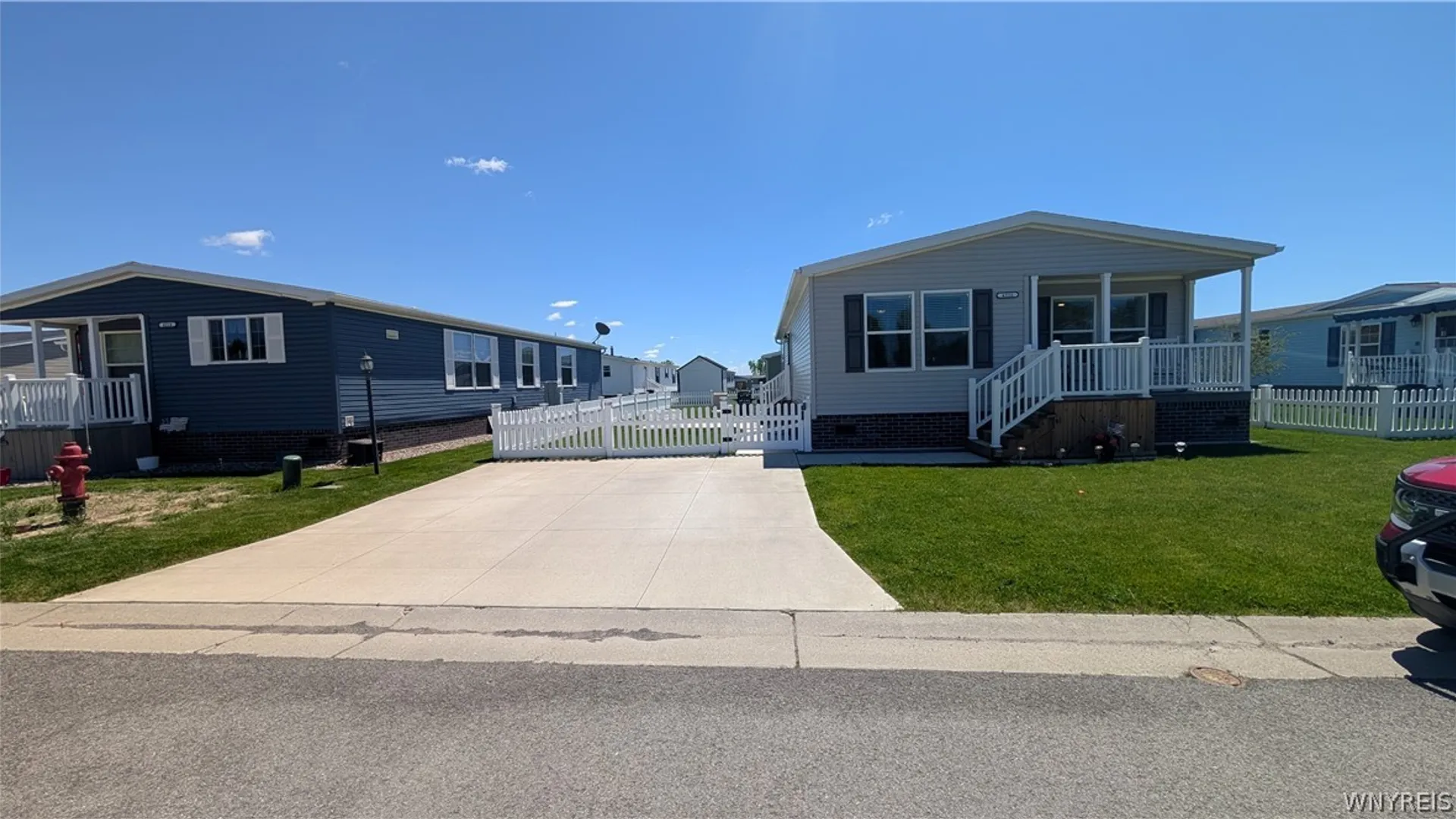 Property at 4216 Mohawk Pkwy, Niagara, NY 14304 12