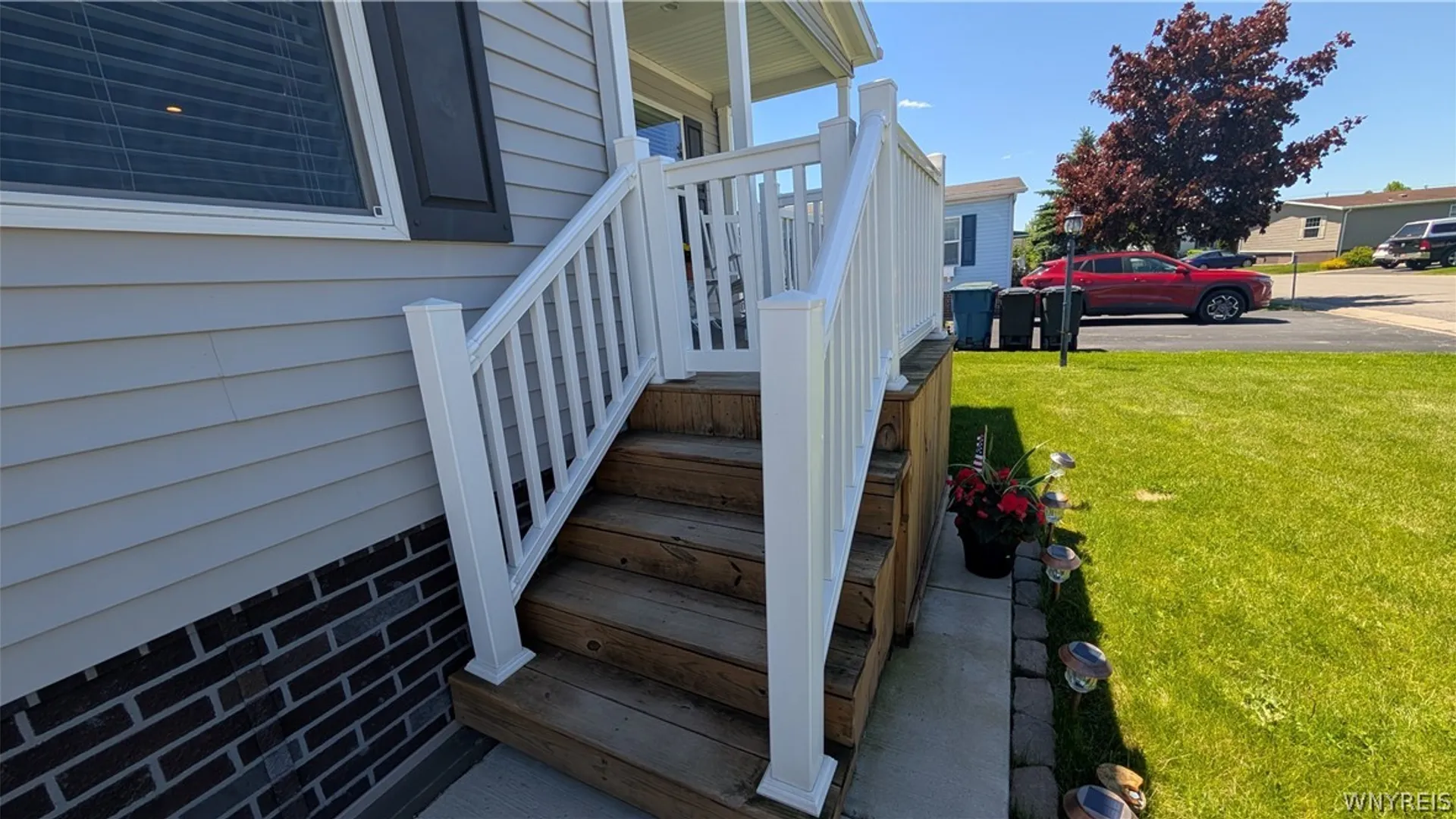 Property at 4216 Mohawk Pkwy, Niagara, NY 14304 13