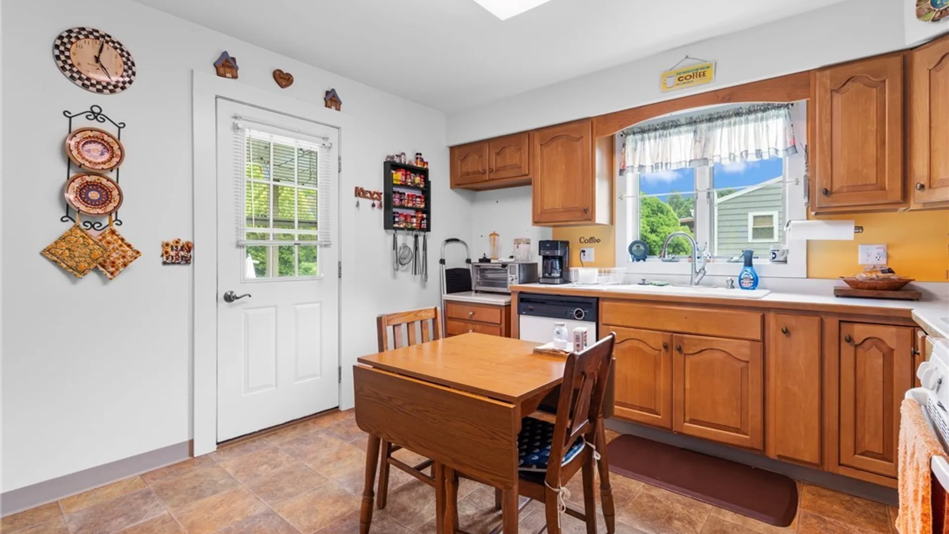 Property at 2 Scammell Avenue, Auburn, NY 13021 22