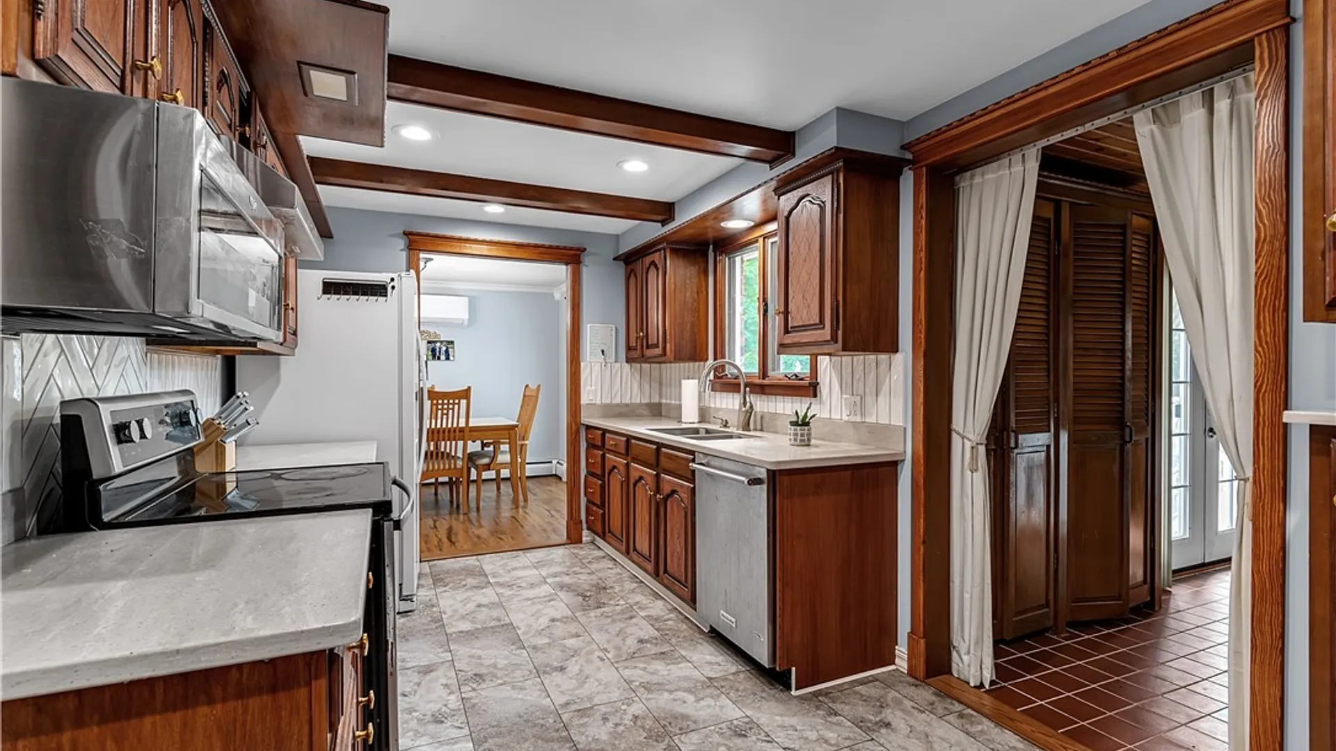 Property at 8165 Miles Road, Clarence, NY 14051 17