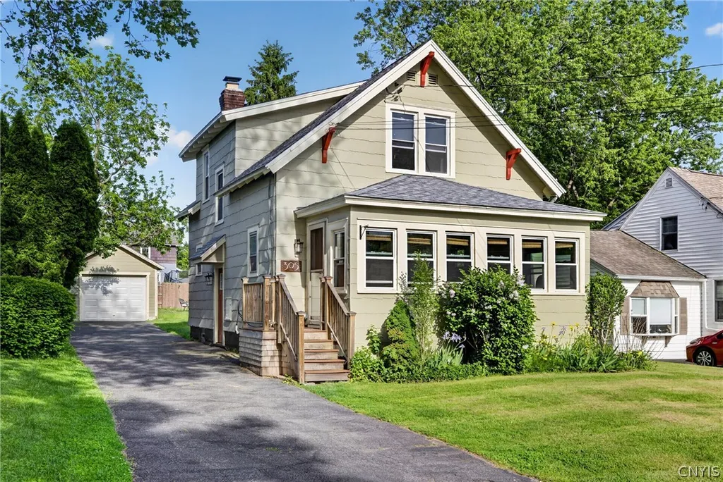 Property at 305 Newcastle Road, Geddes, NY 13219