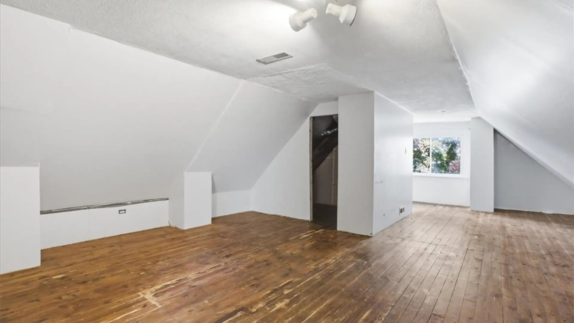 Property at 442 Schiller Street, Buffalo, NY 14212 12