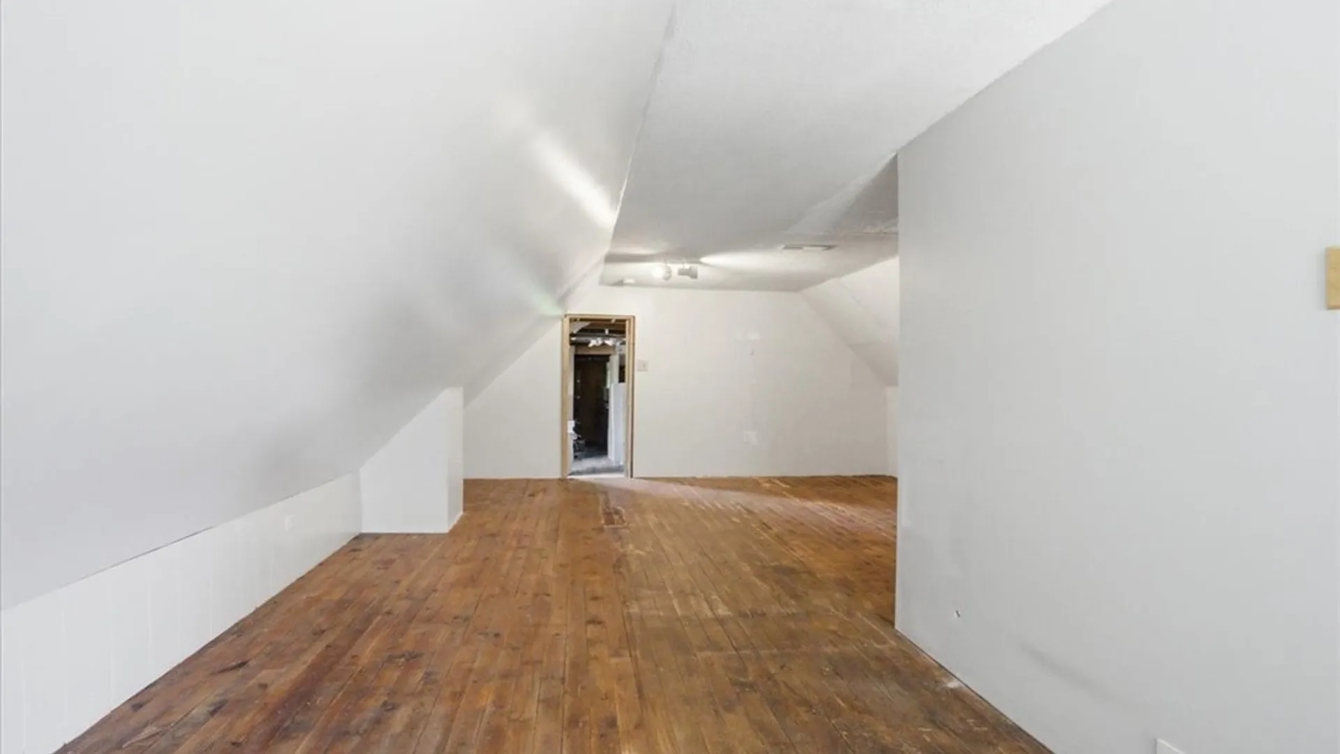 Property at 442 Schiller Street, Buffalo, NY 14212 13