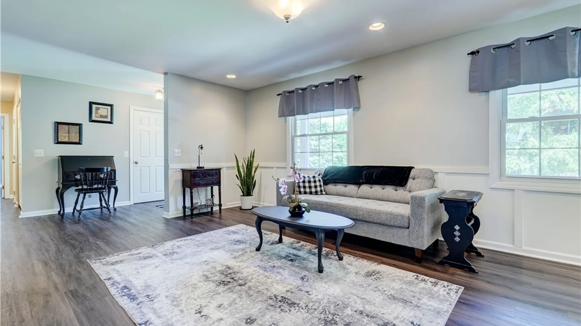 Property at 17 Hilltop Drive, Pittsford, NY 14534 5