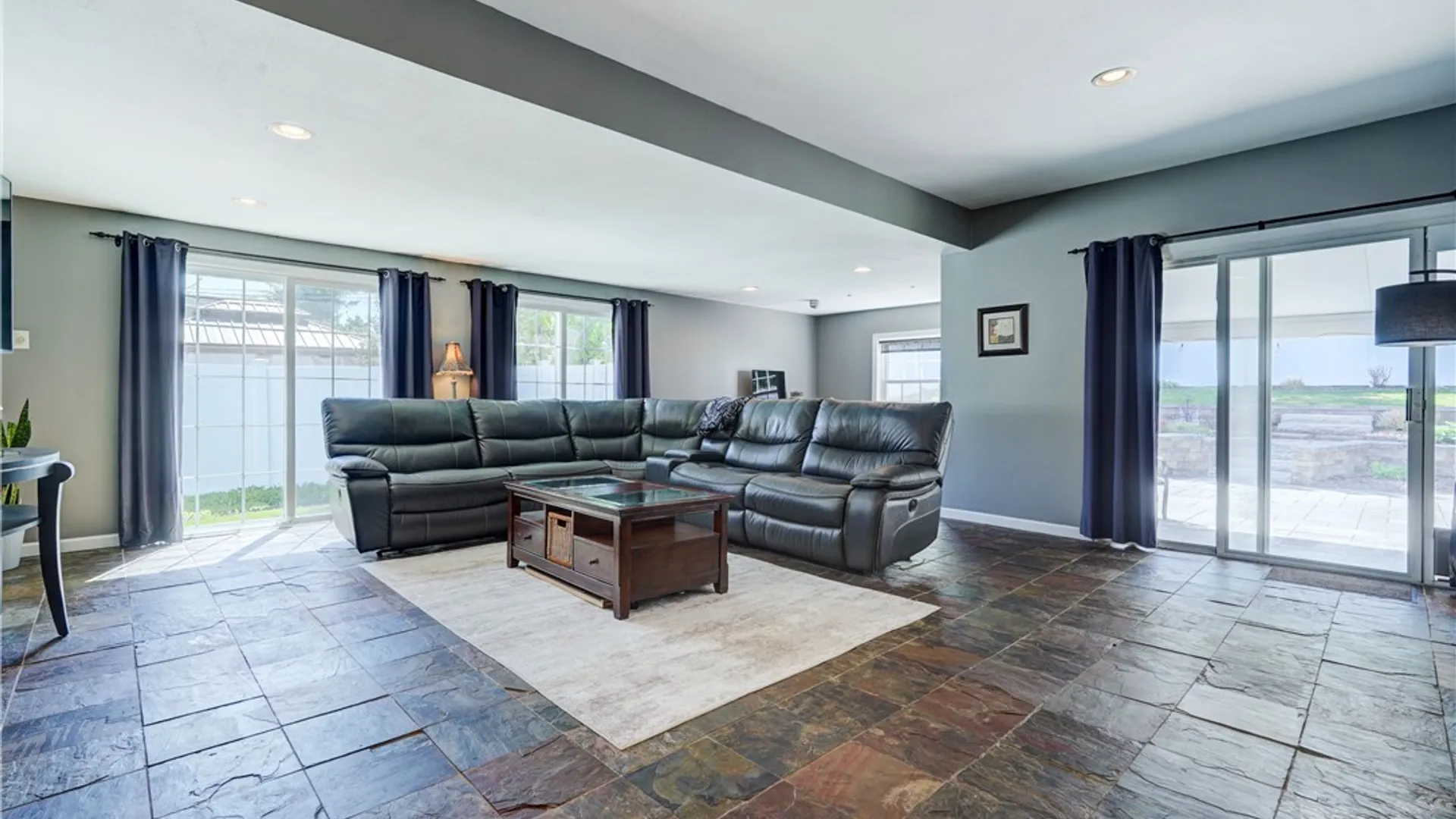 Property at 17 Hilltop Drive, Pittsford, NY 14534 13