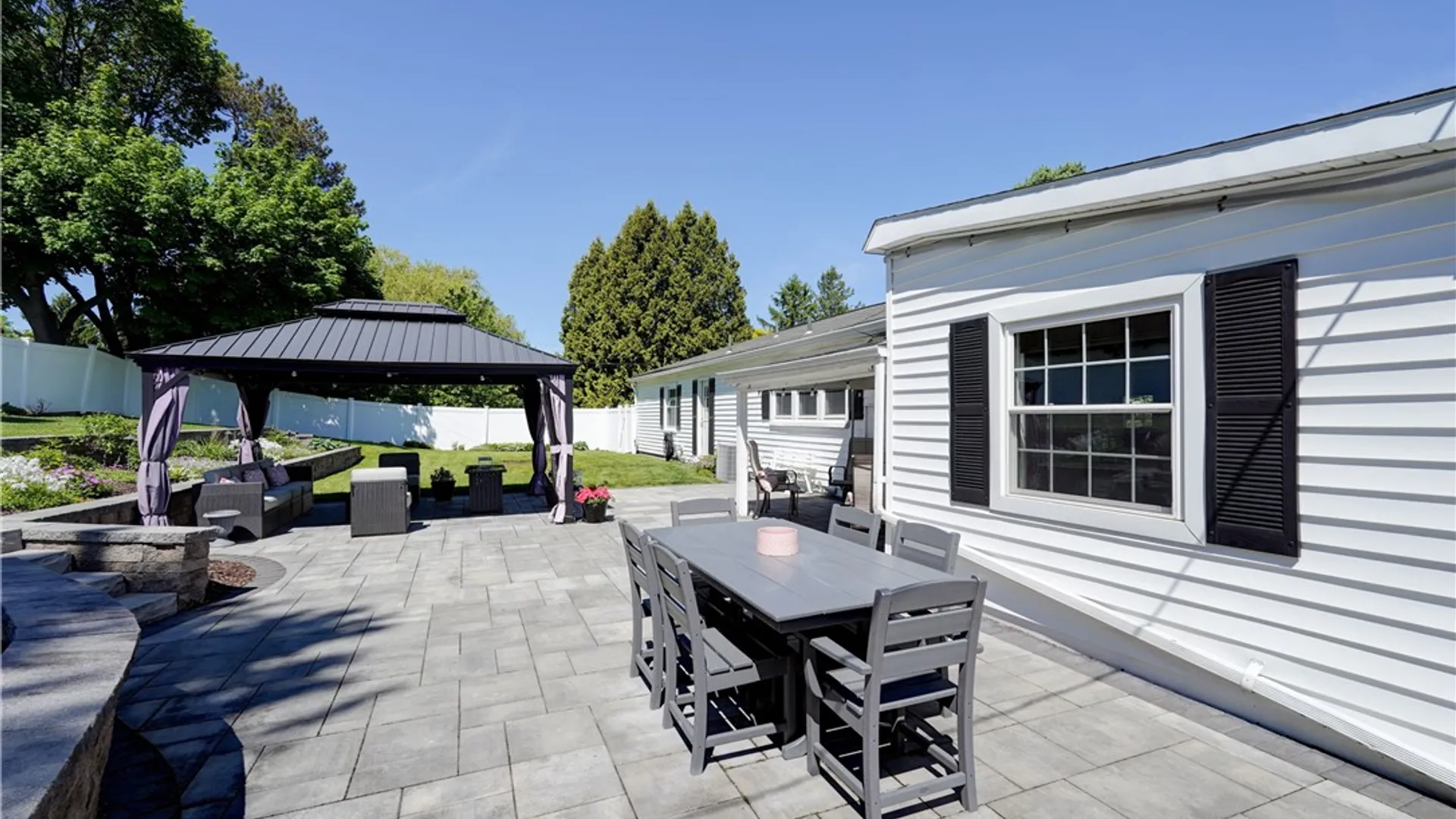 Property at 17 Hilltop Drive, Pittsford, NY 14534 29