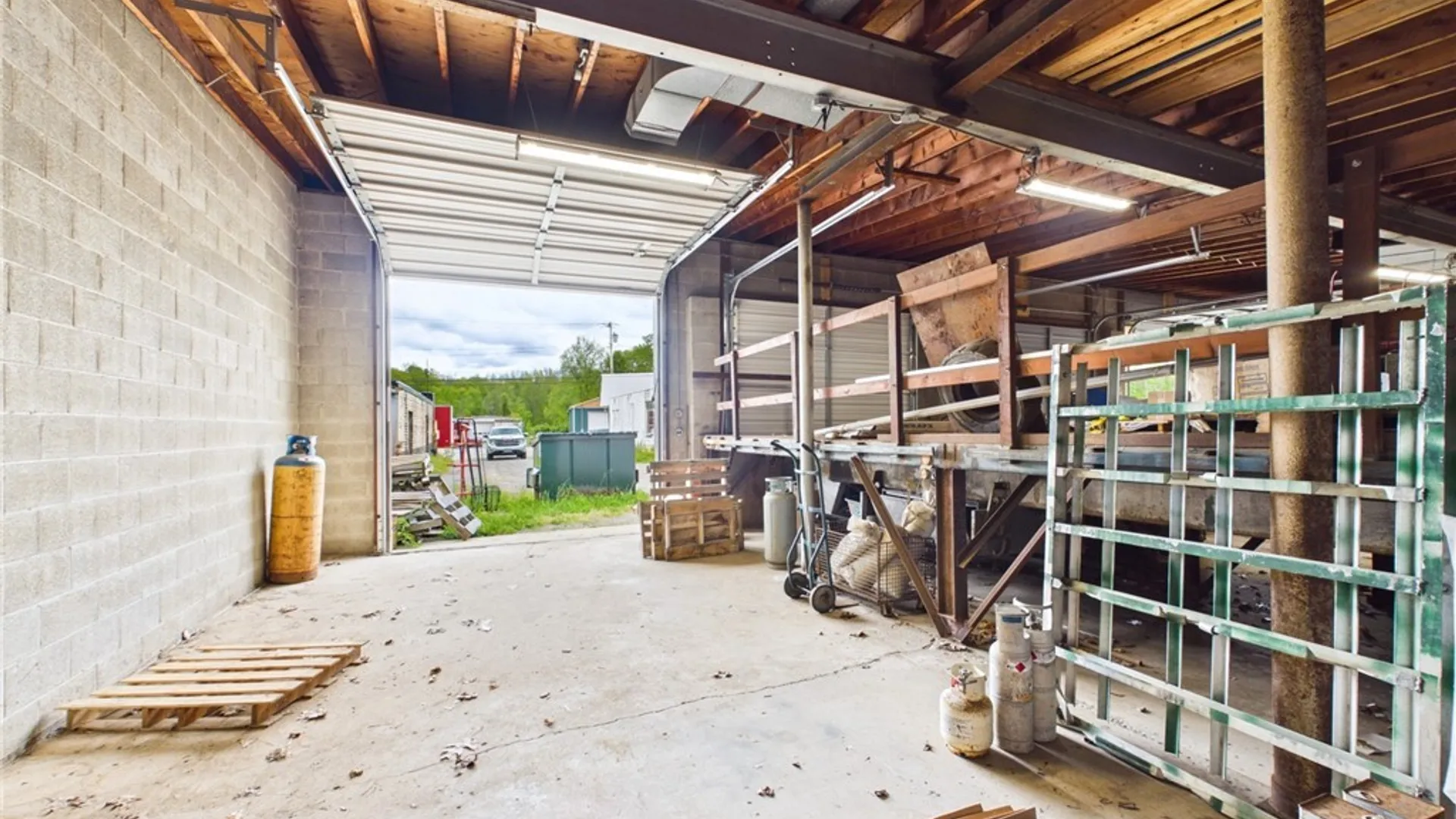 Property at 1646 Nys Rte 417, Olean, NY 14760 9