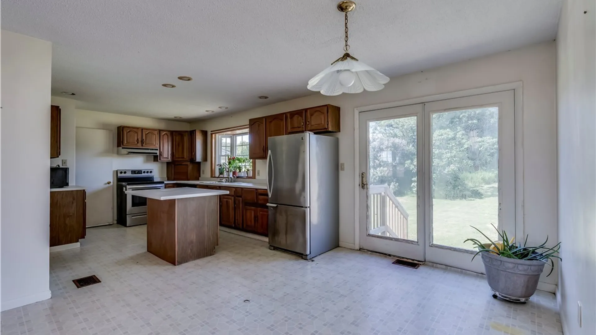 Property at 18625 Ny State Route 177, Adams, NY 13606 6