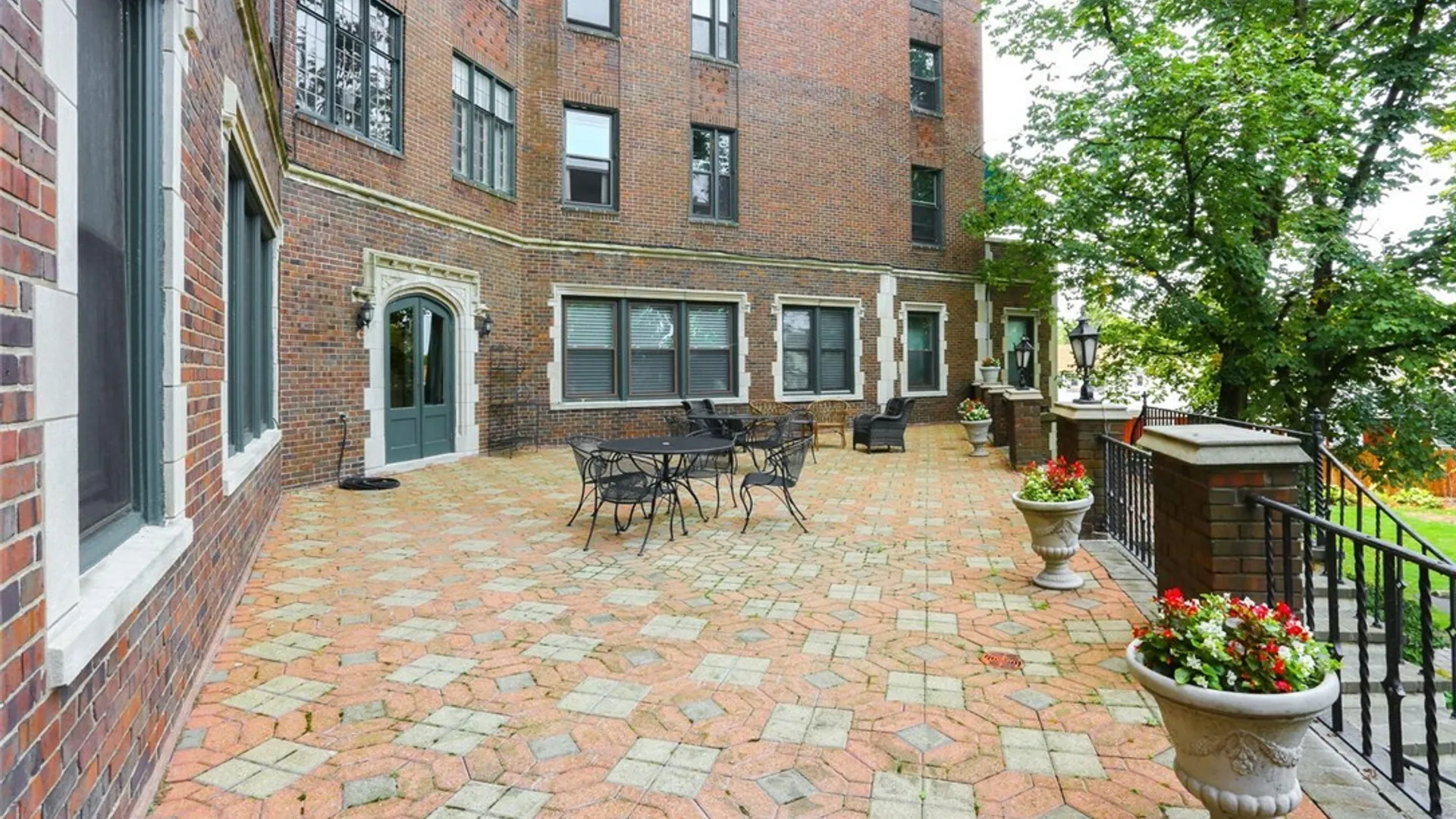 Property at 800 West Ferry Street, Buffalo, NY 14222 11