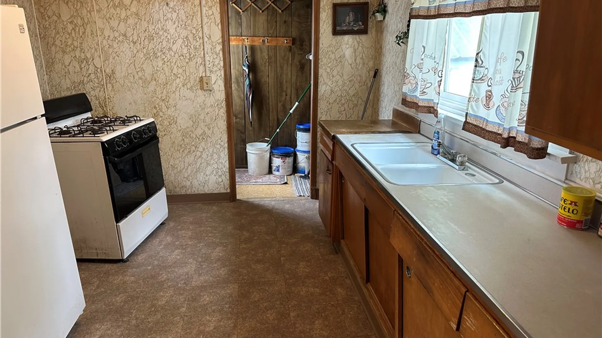 Property at 155 W Washington Street, Bradford City, PA 16701 4