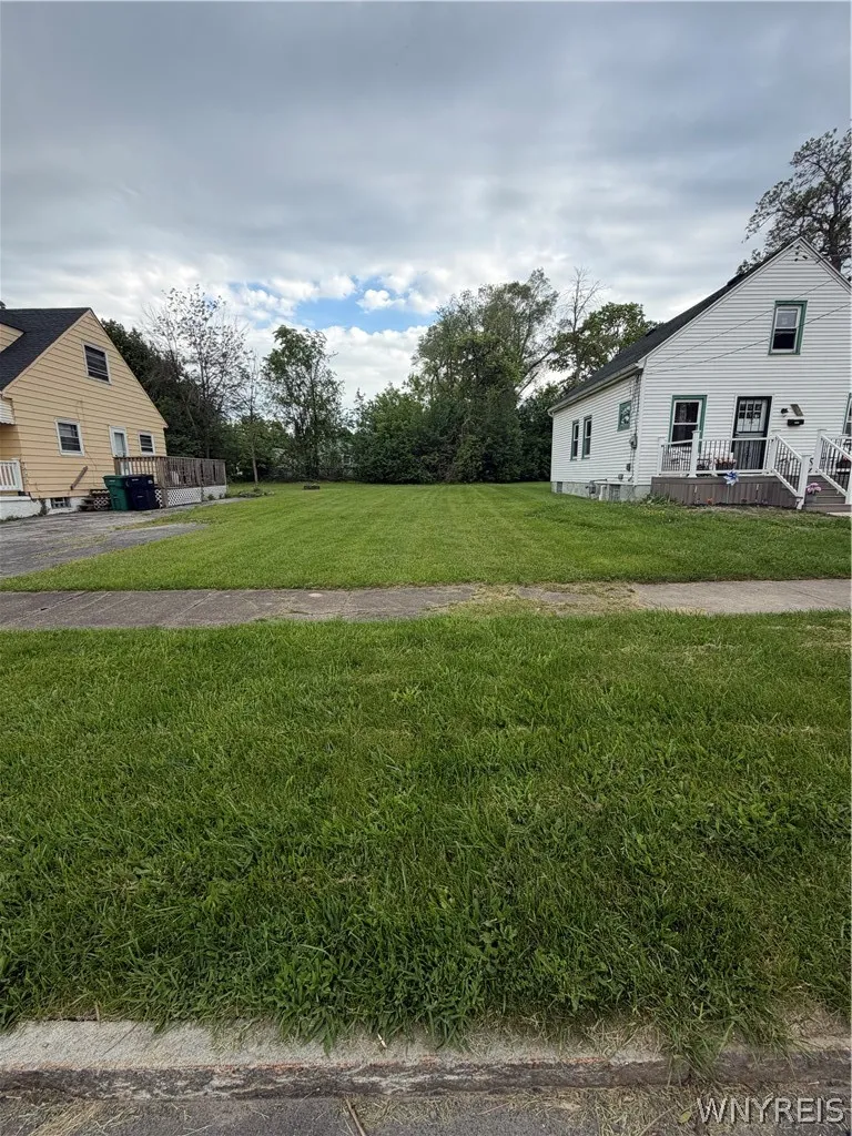 Property at 2001 Virginia Avenue, Niagara Falls, NY 14305