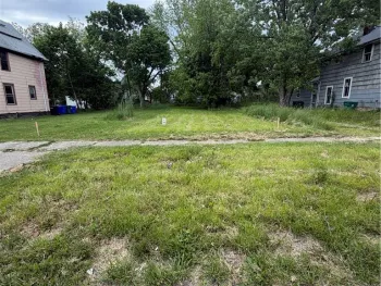 Property at 1118 Niagara Avenue, Niagara Falls, NY 14305
