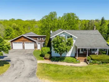 Property at 1014 Cornwall Rd, Palmyra, NY 14522
