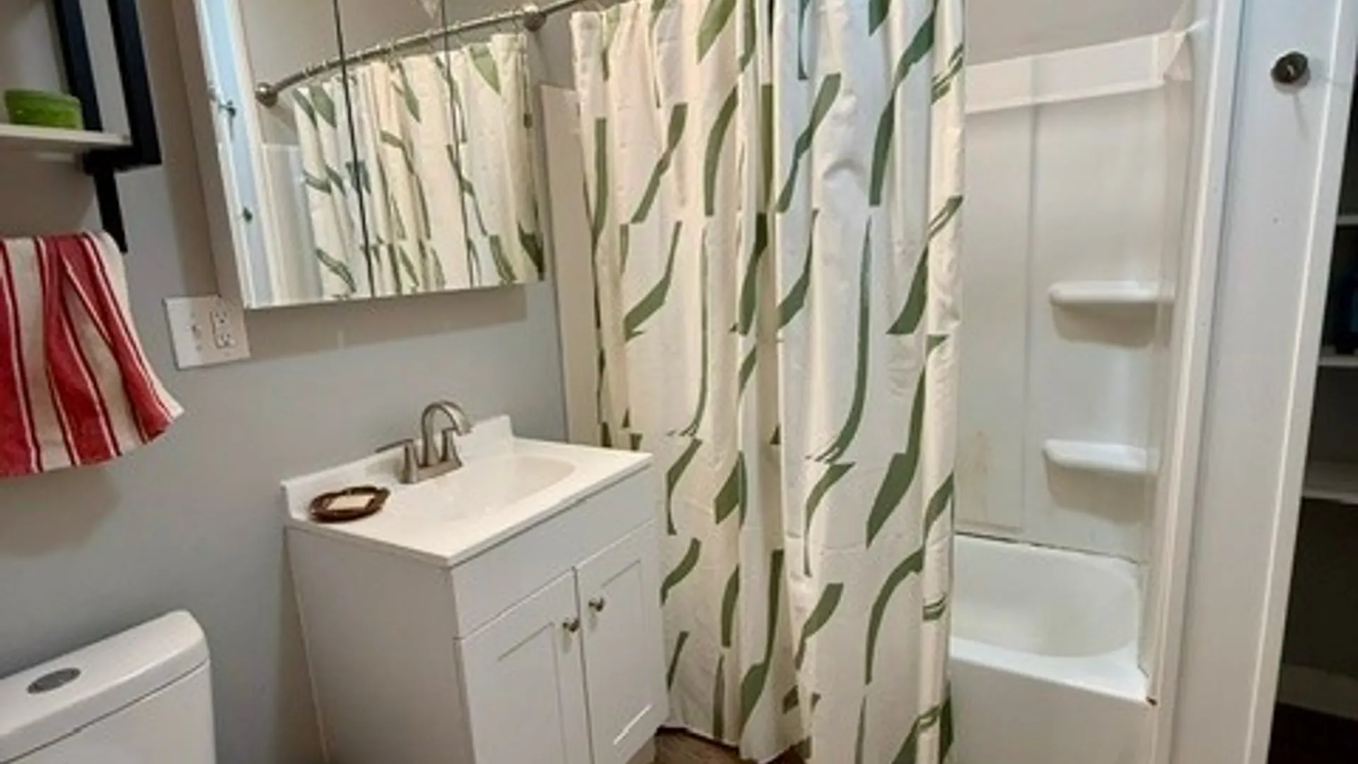 Property at 719 Euclid Avenue, Syracuse, NY 13210 12