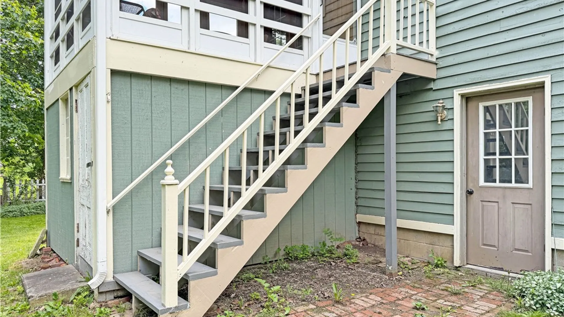 Property at 33 S Academy Street, Middlebury, NY 14591 10