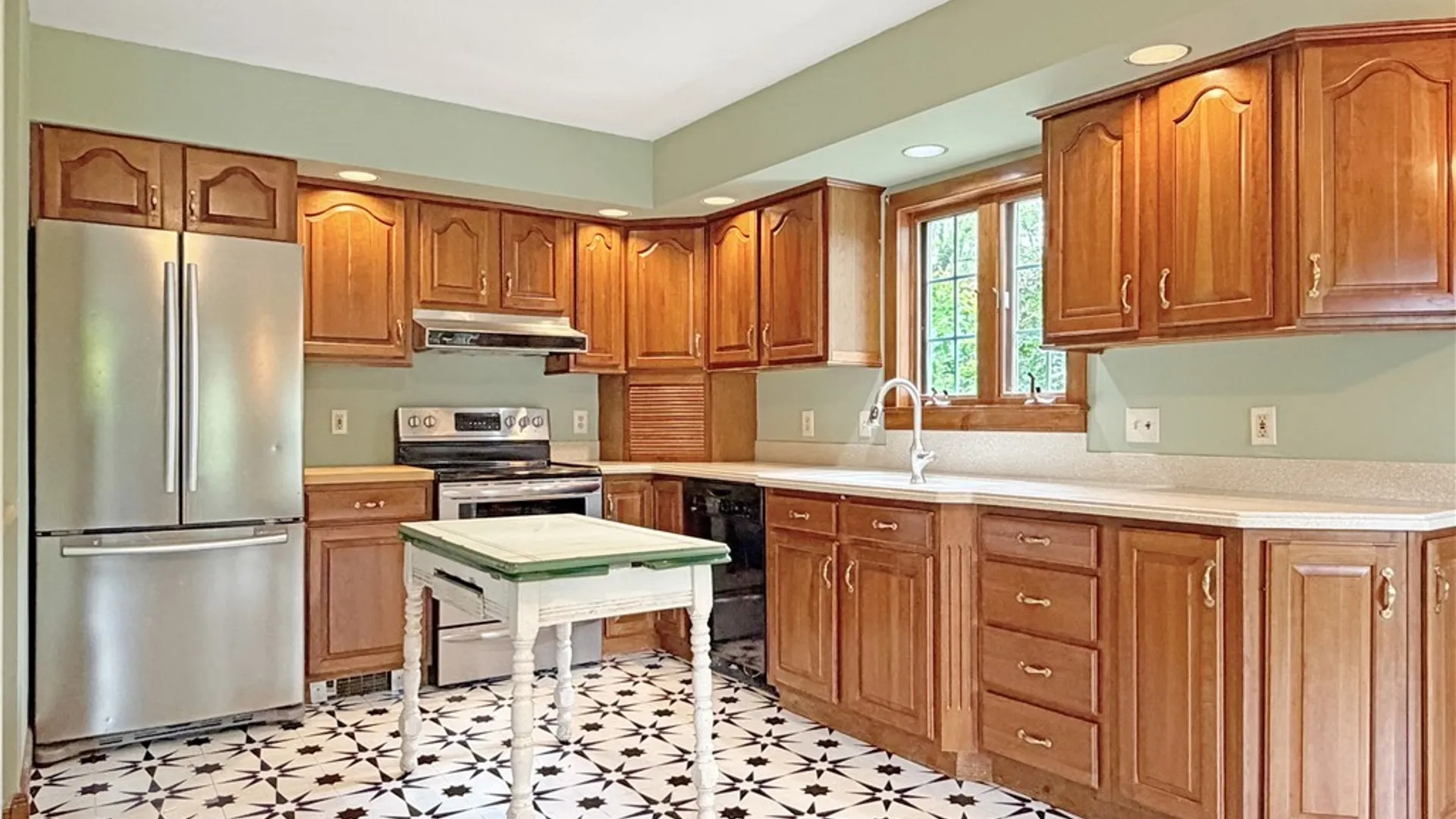 Property at 33 S Academy Street, Middlebury, NY 14591 23