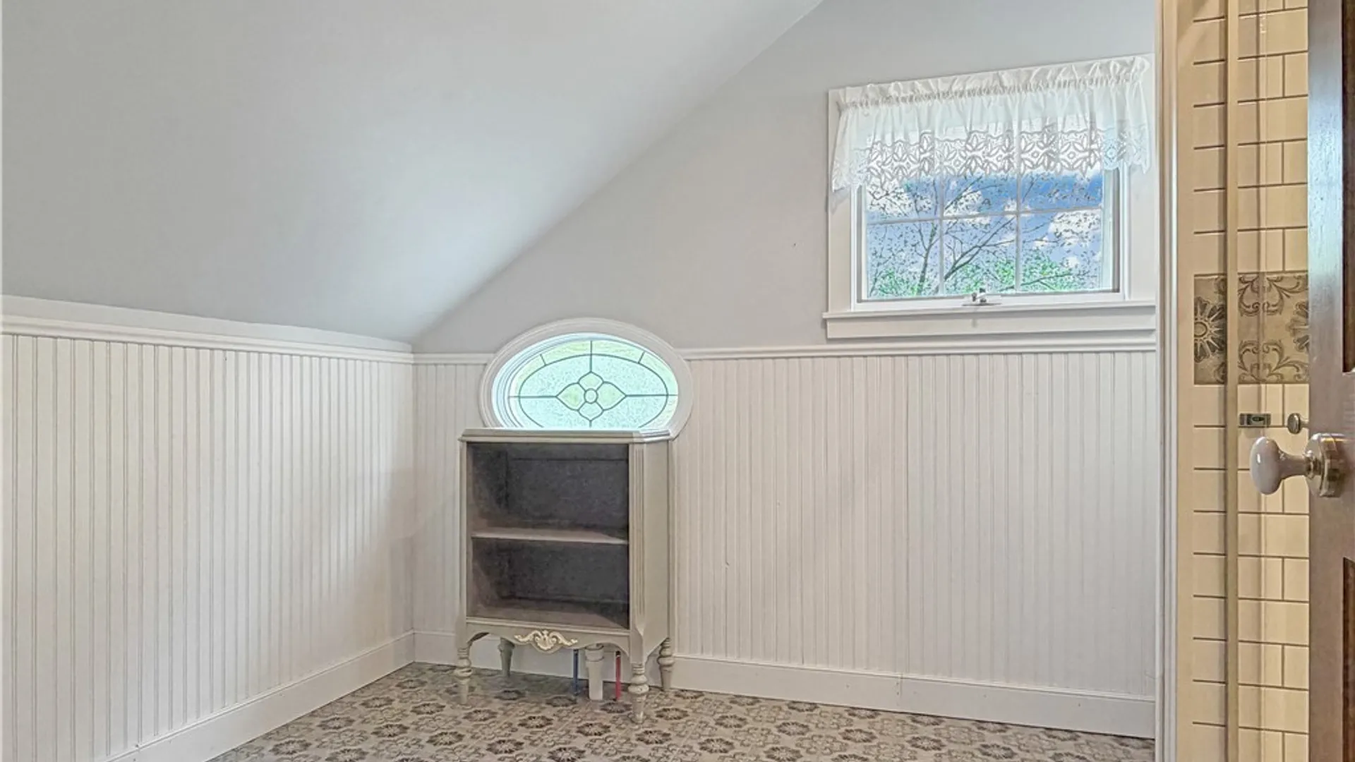 Property at 33 S Academy Street, Middlebury, NY 14591 34