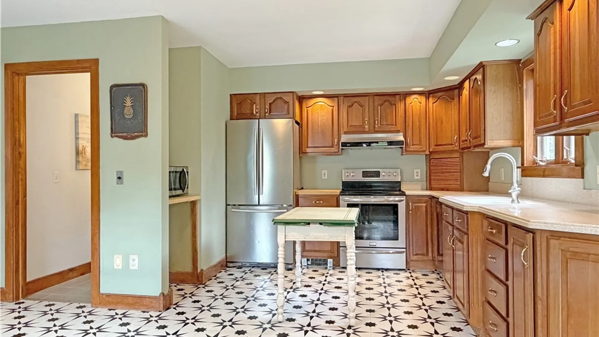 Property at 33 S Academy Street, Middlebury, NY 14591 24