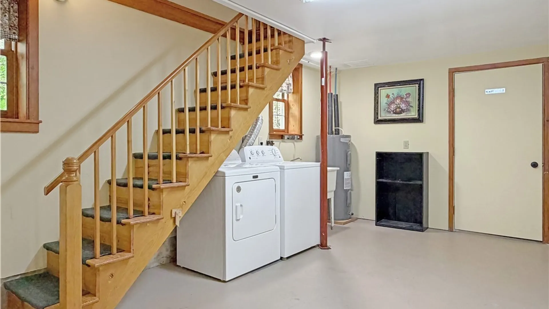Property at 33 S Academy Street, Middlebury, NY 14591 38