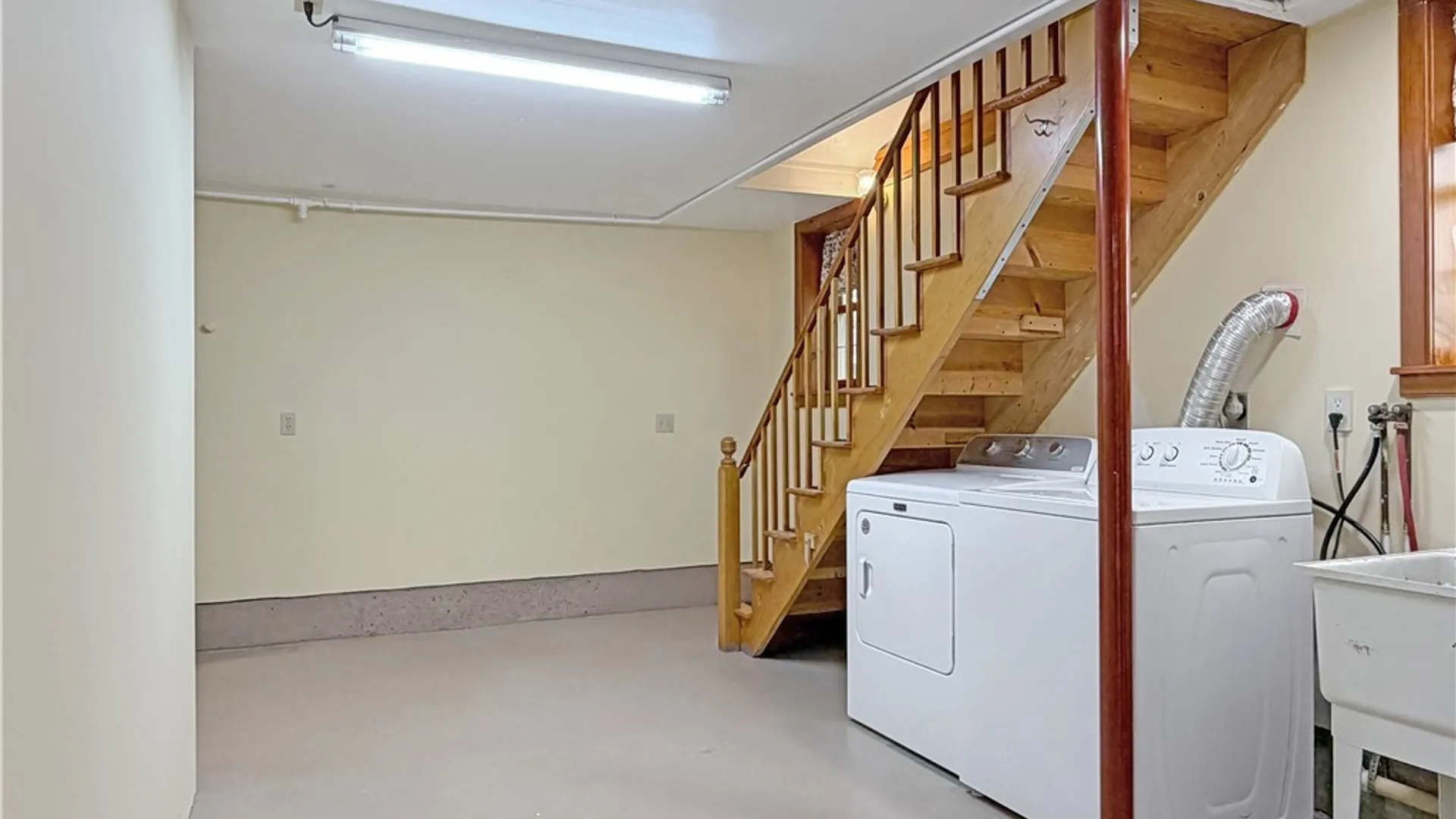 Property at 33 S Academy Street, Middlebury, NY 14591 39